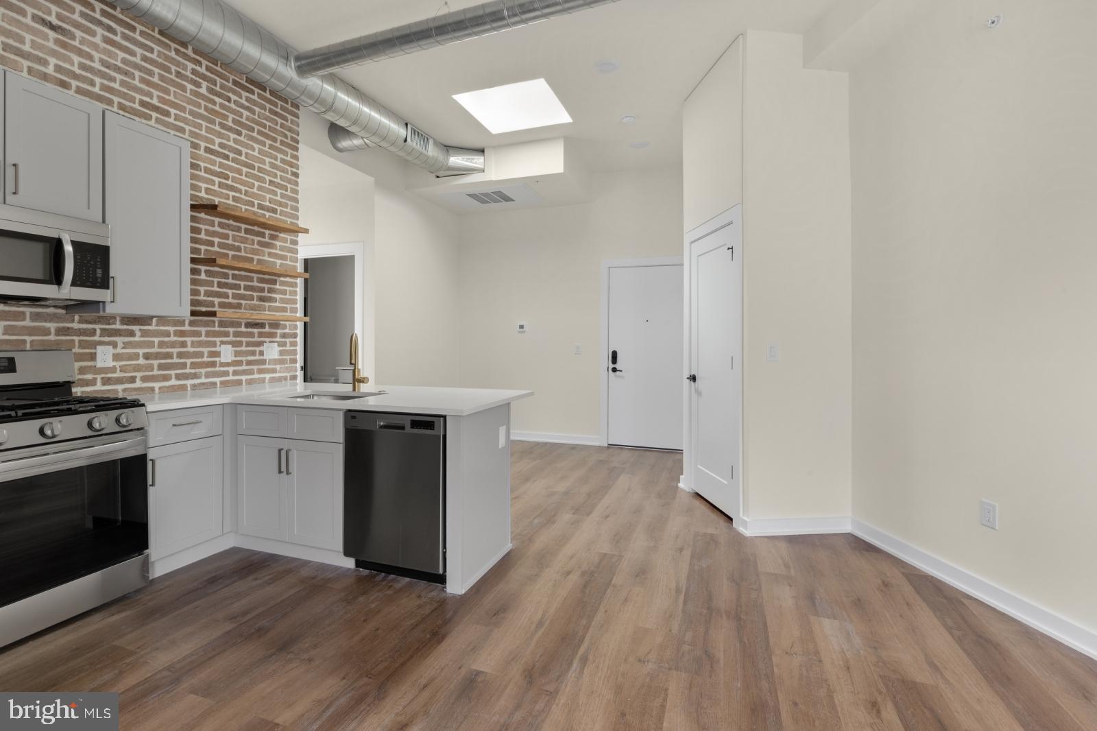 FISHTOWN - Residential Lease