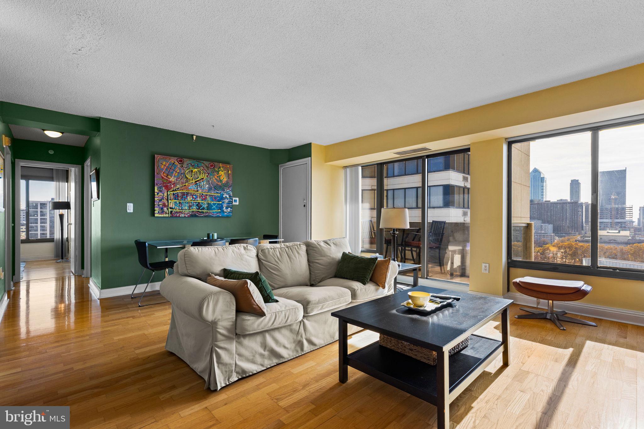 ART MUSEUM AREA - Residential