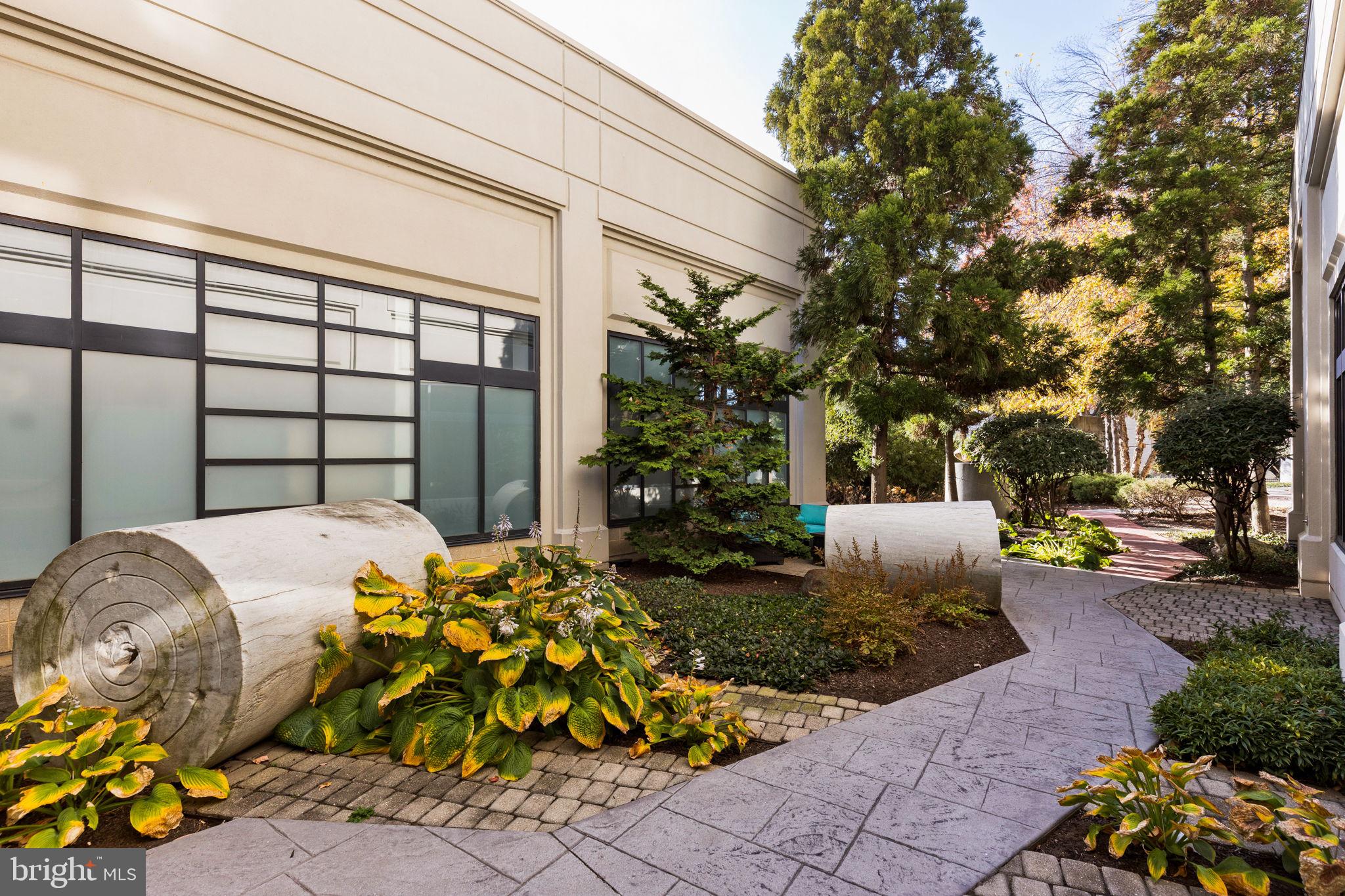 ART MUSEUM AREA - Residential