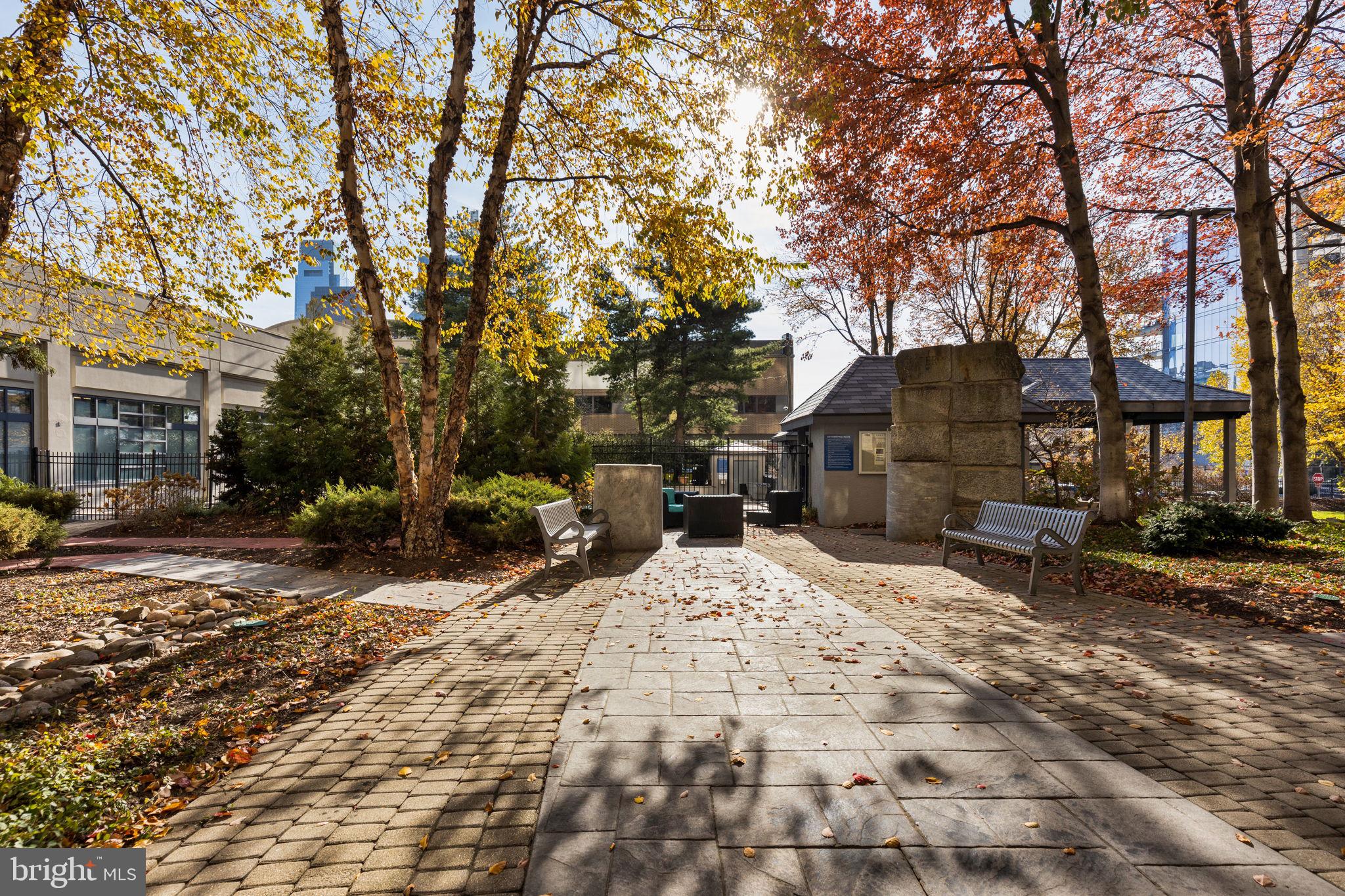 ART MUSEUM AREA - Residential