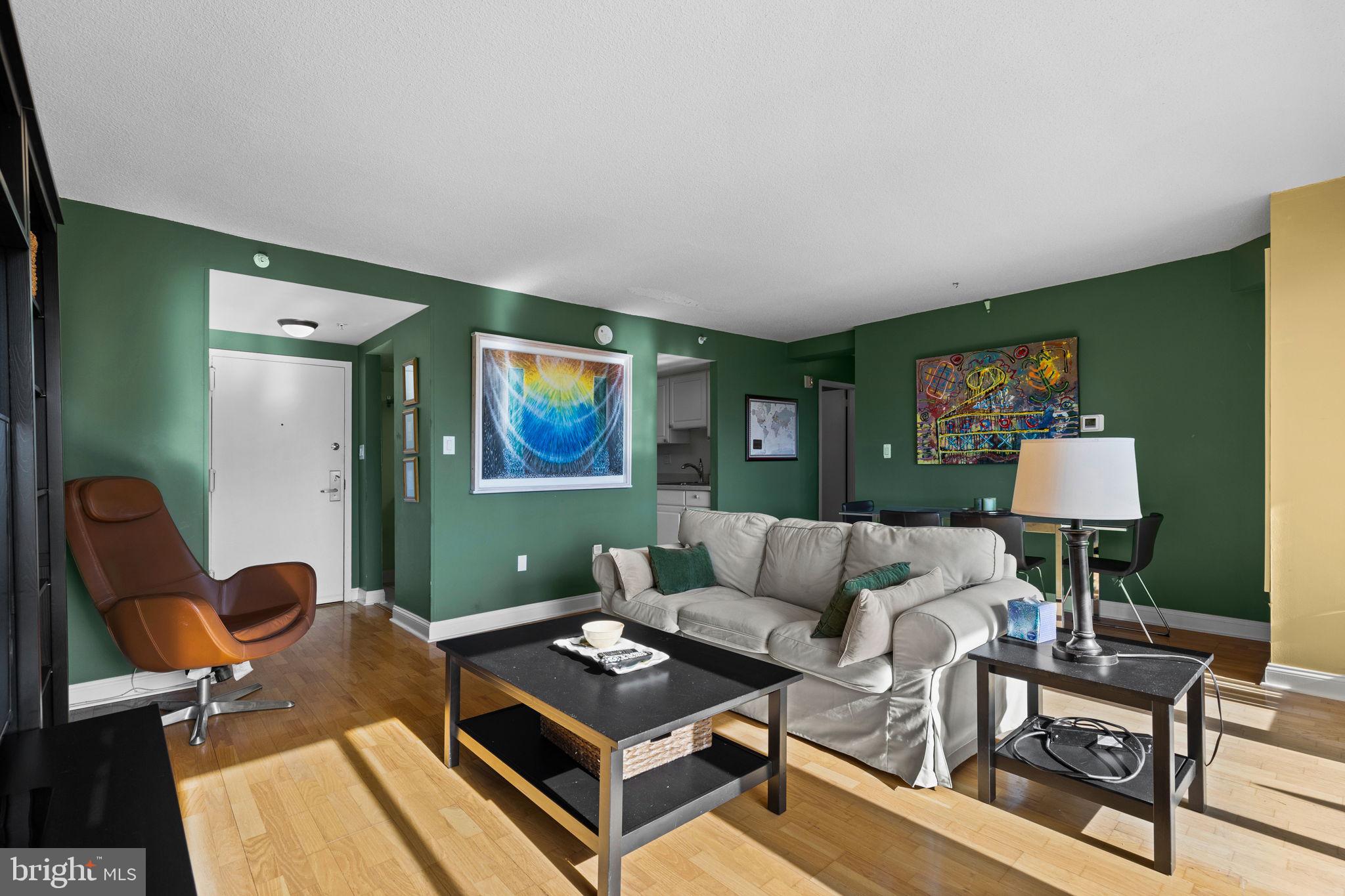 ART MUSEUM AREA - Residential