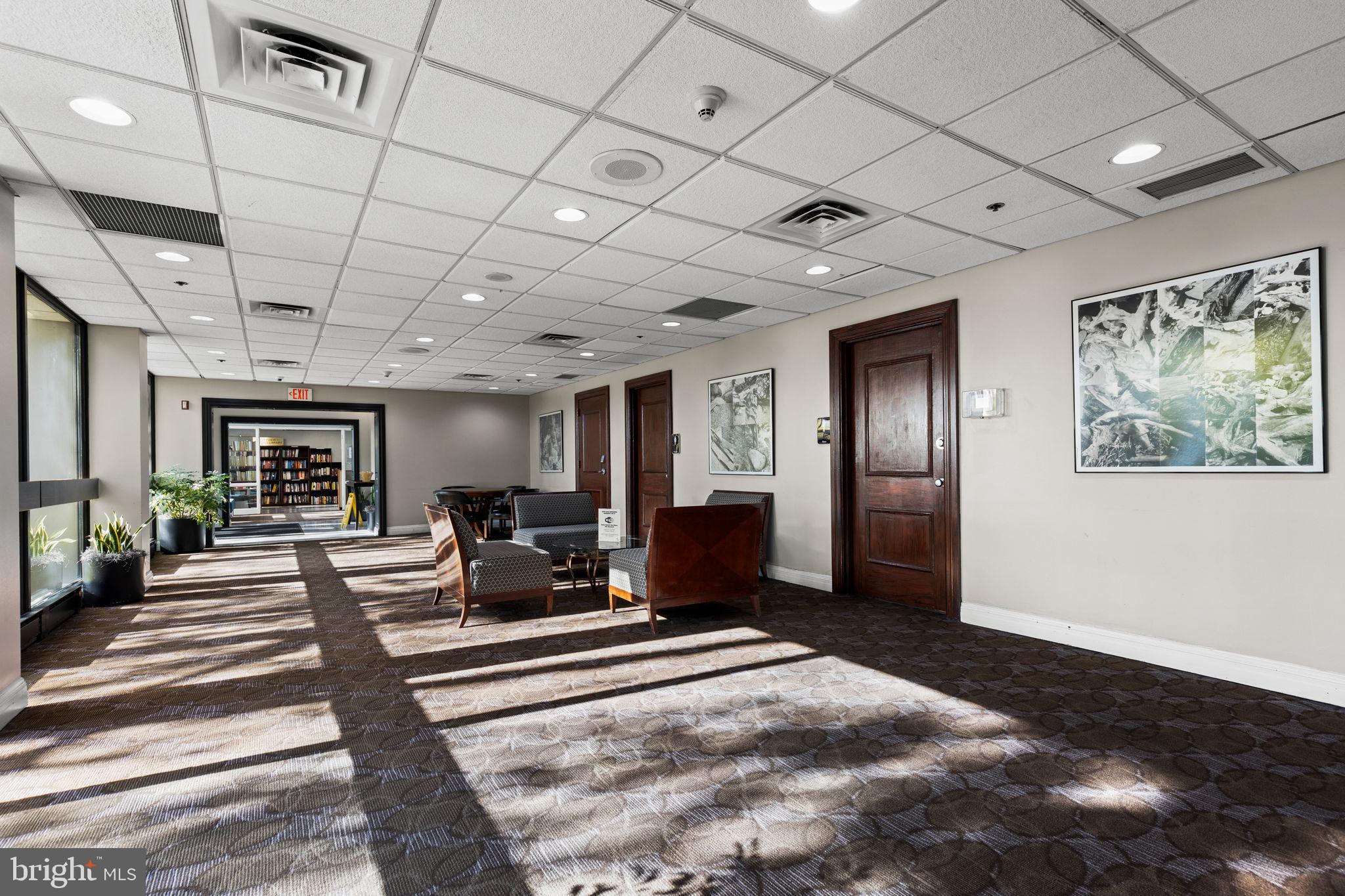 ART MUSEUM AREA - Residential