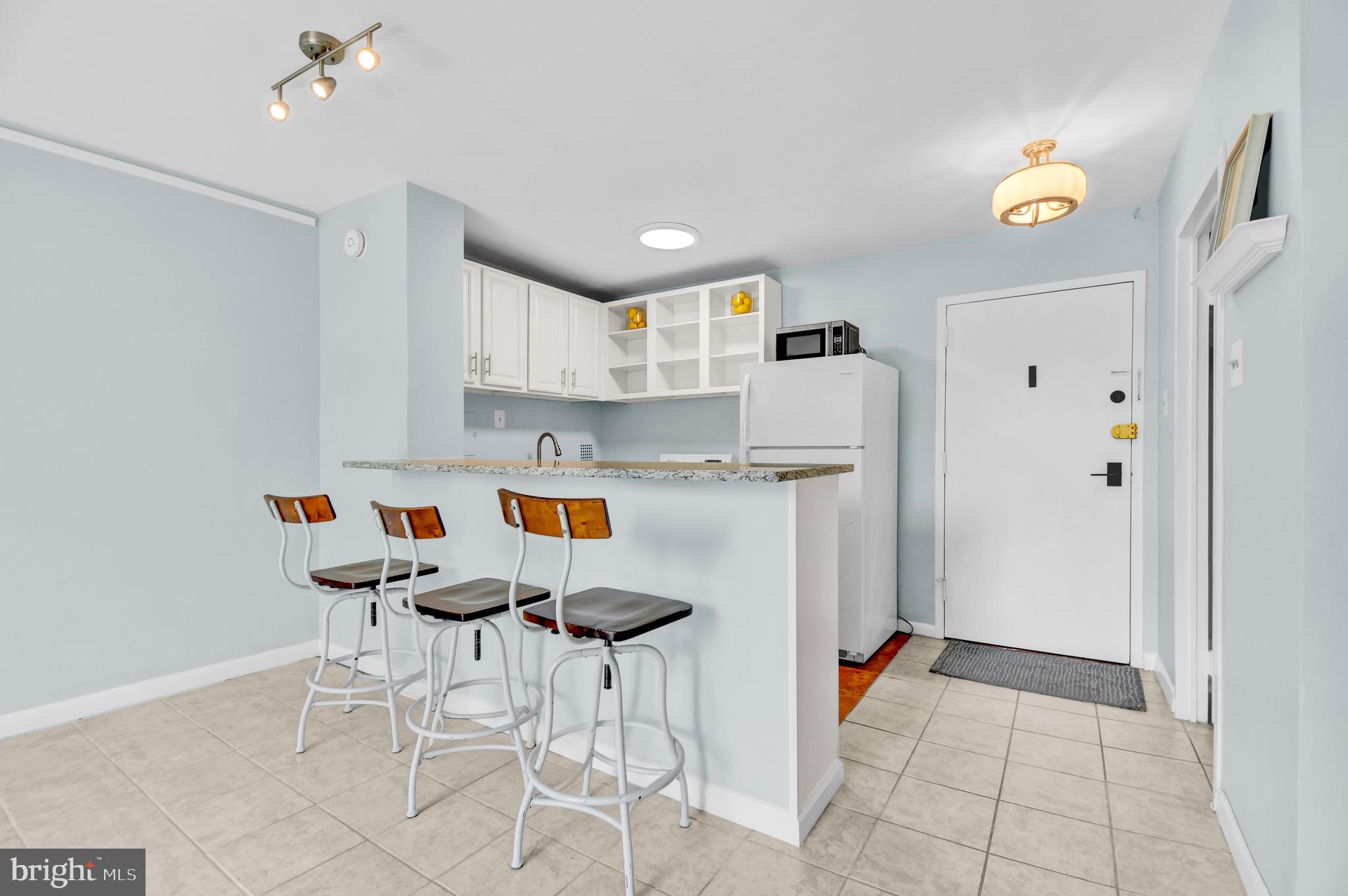 950 25TH STREET NW 605N