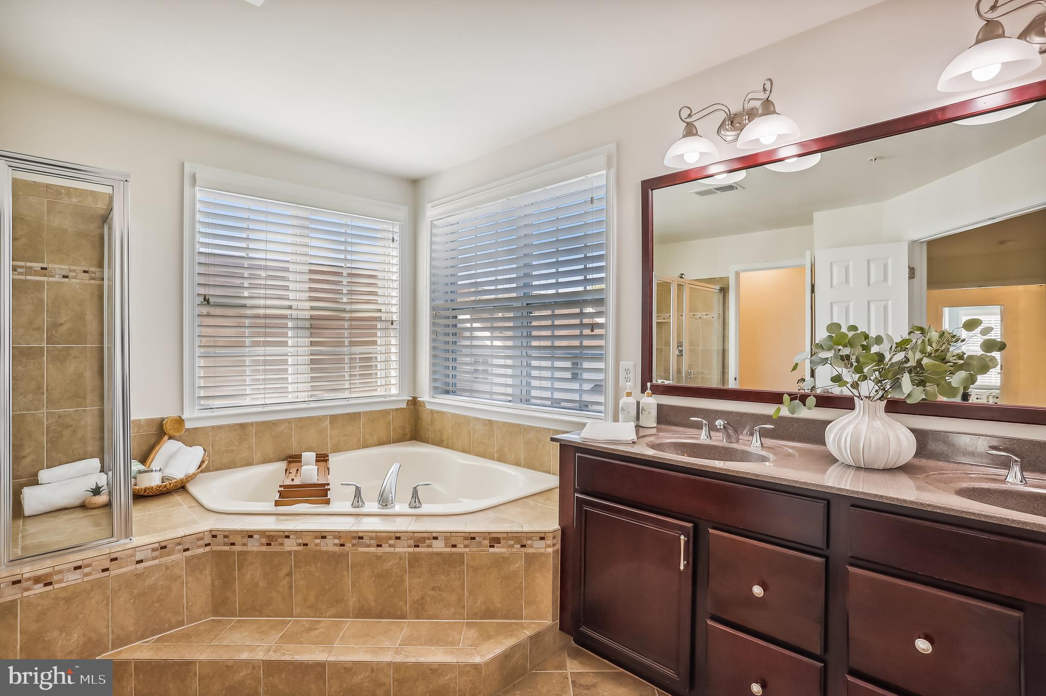 MARLBORO RIDGE - Residential