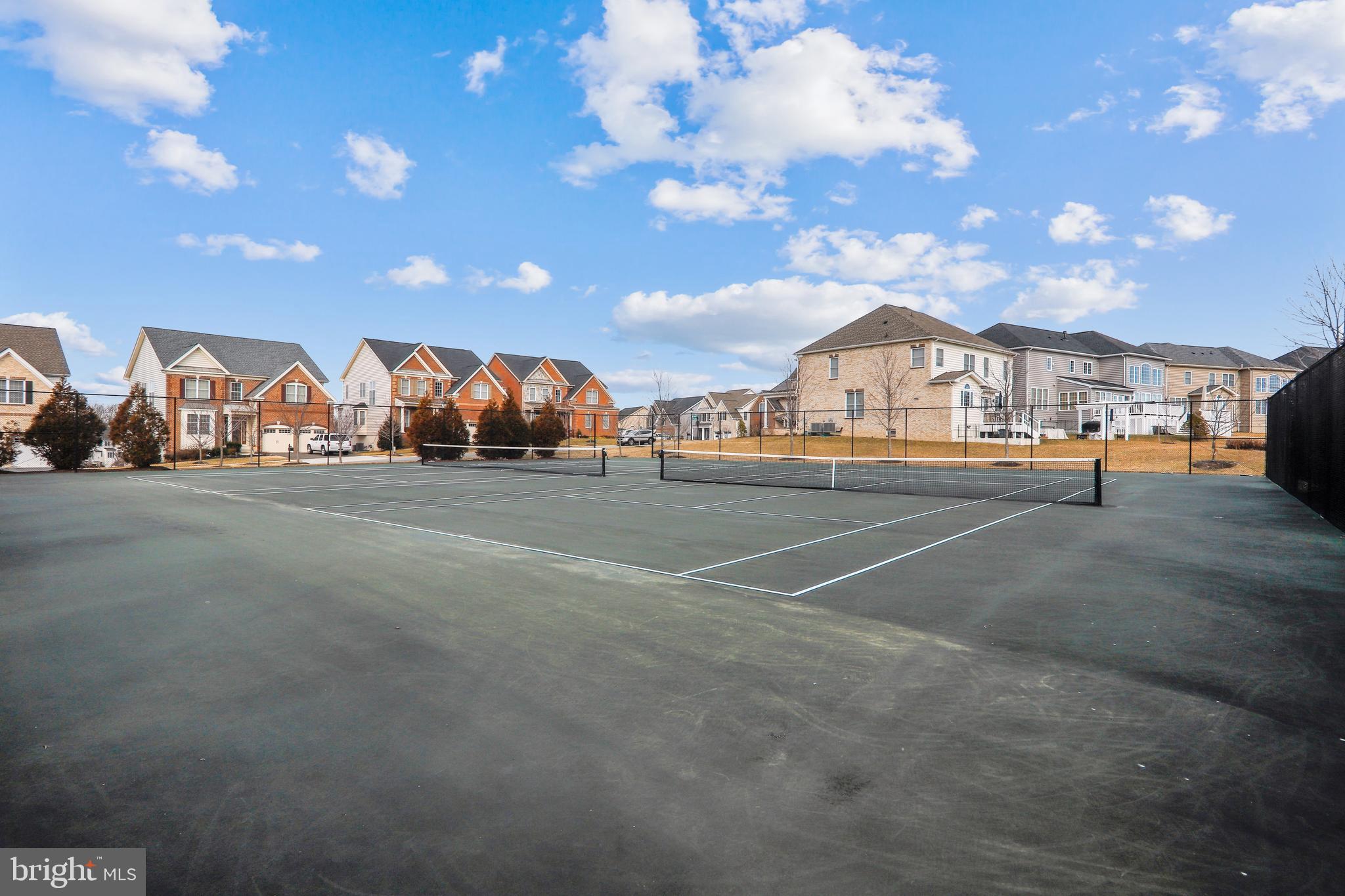 MARLBORO RIDGE - Residential