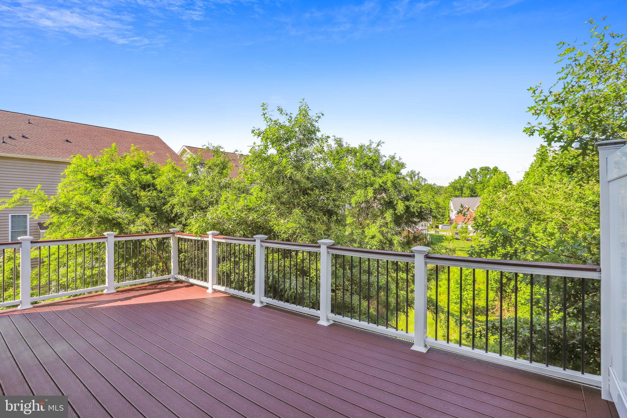 MARLBORO RIDGE - Residential