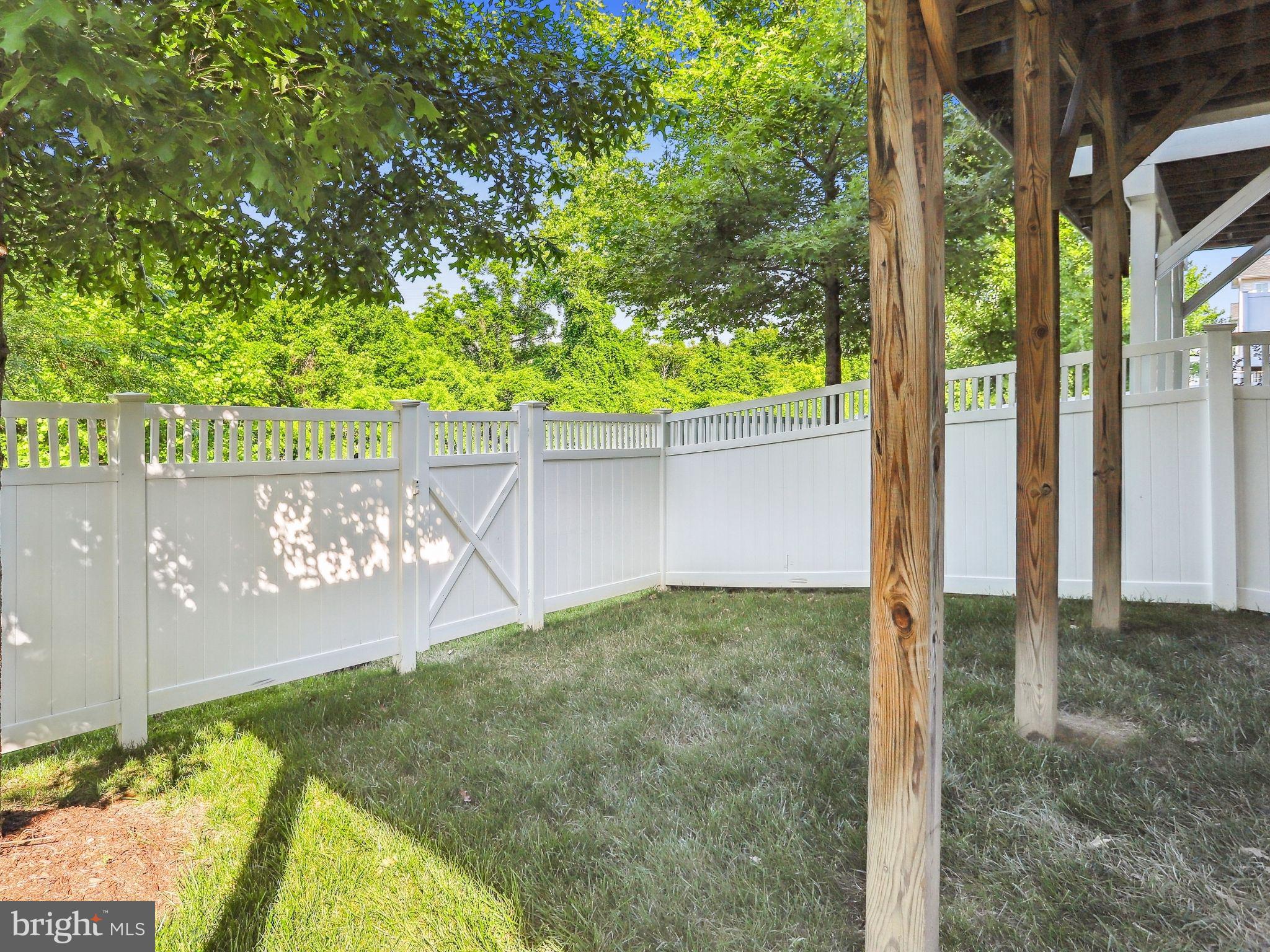 MARLBORO RIDGE - Residential