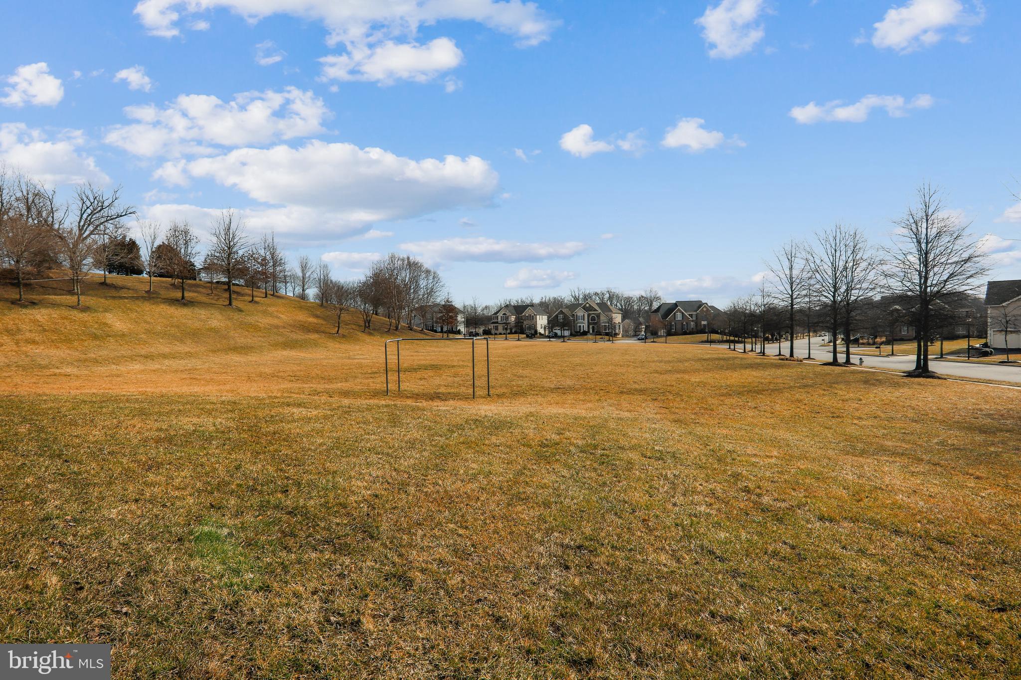 MARLBORO RIDGE - Residential