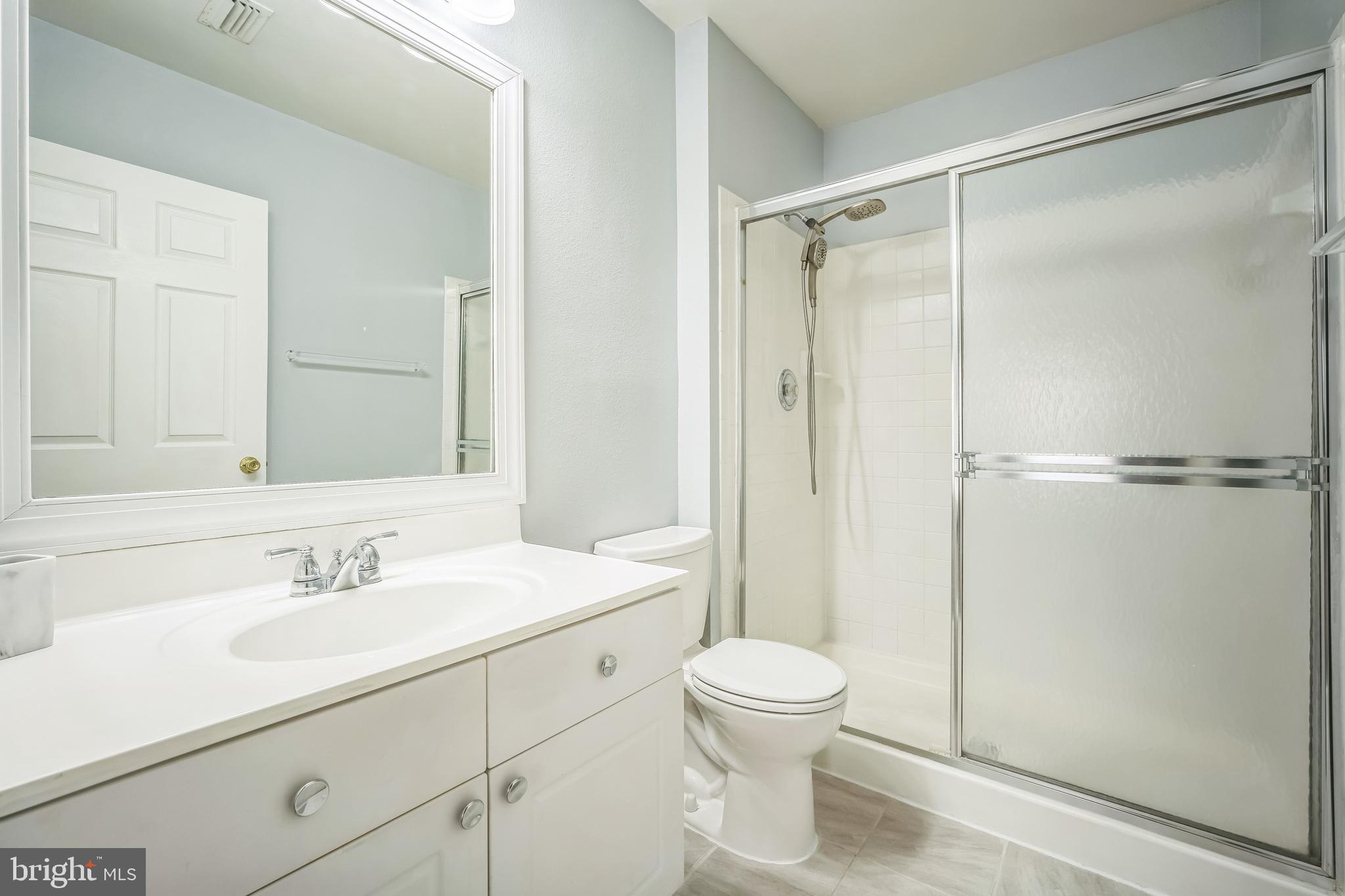 GATES OF FAIR LAKES - Residential Lease