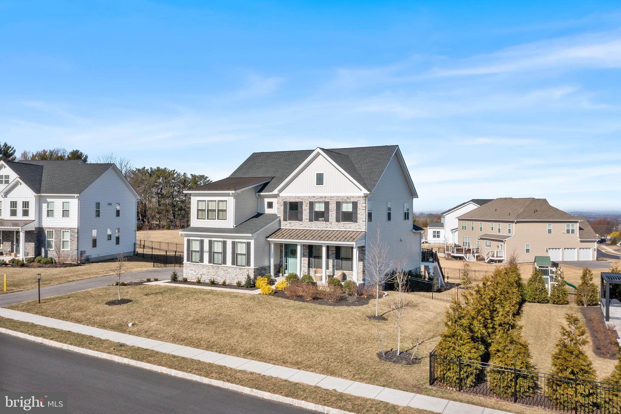 RESERVE AT CENTER SQUARE - Residential