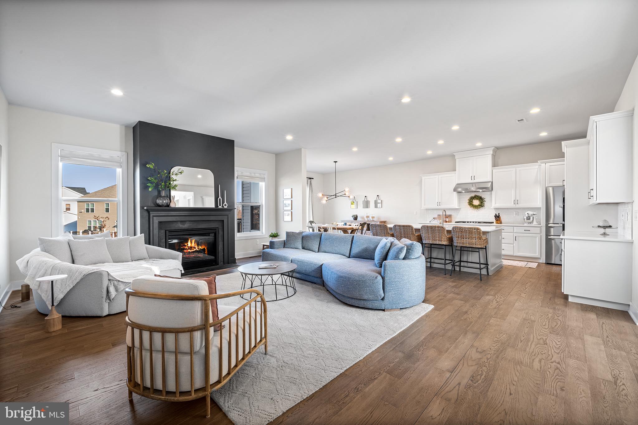 RESERVE AT CENTER SQUARE - Residential