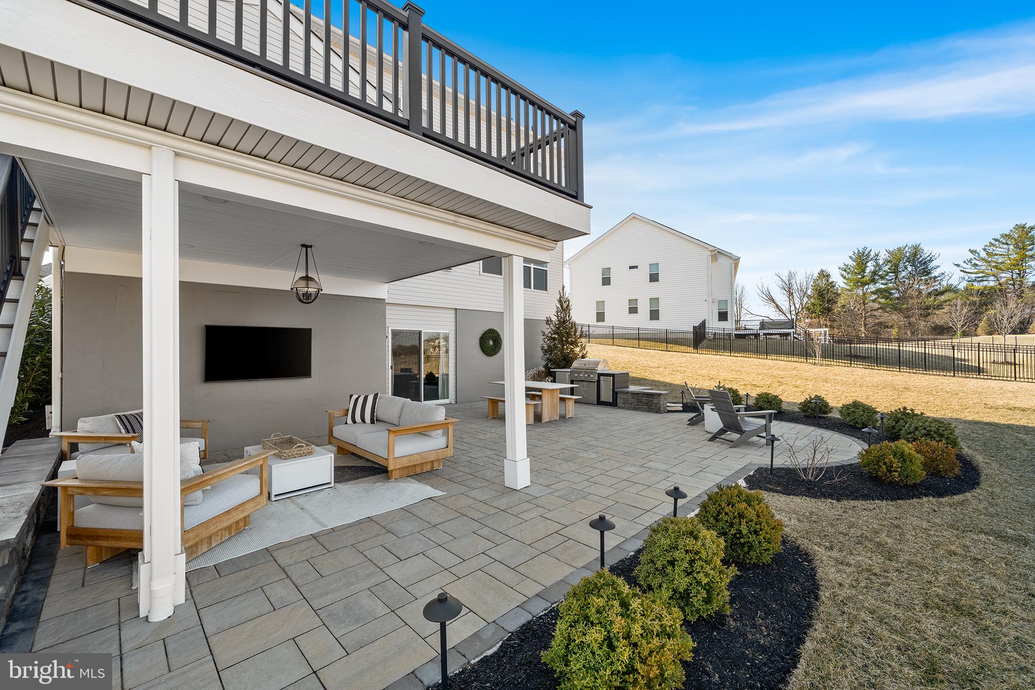 RESERVE AT CENTER SQUARE - Residential