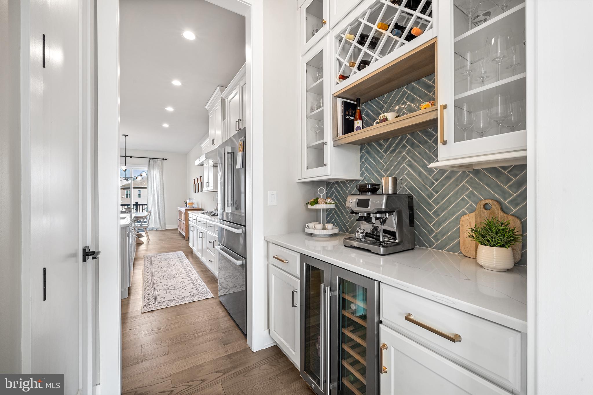 RESERVE AT CENTER SQUARE - Residential