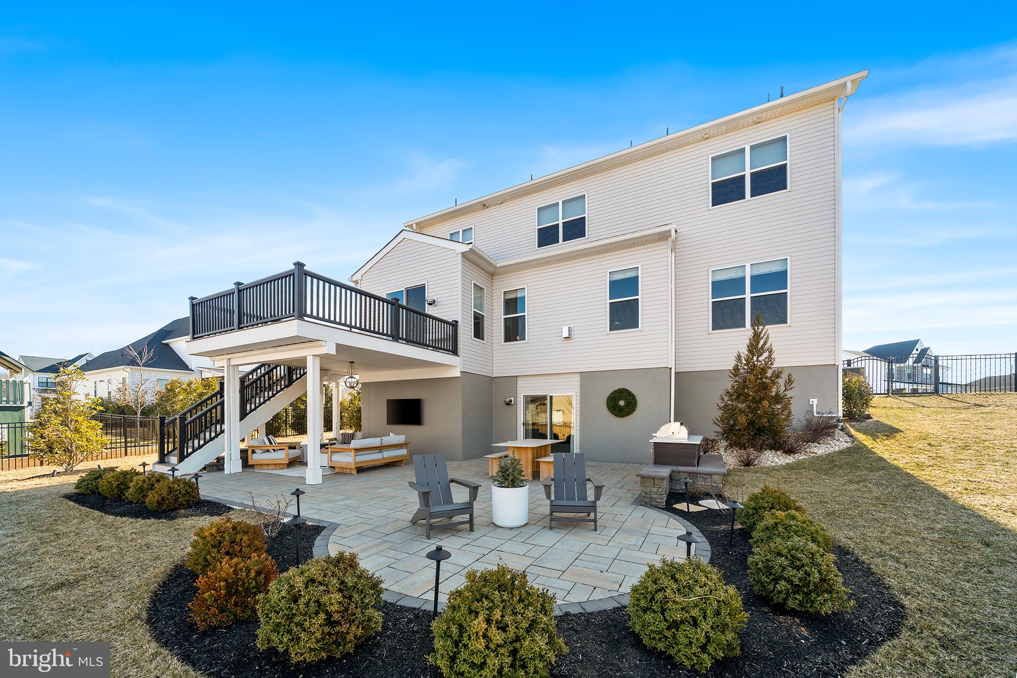 RESERVE AT CENTER SQUARE - Residential