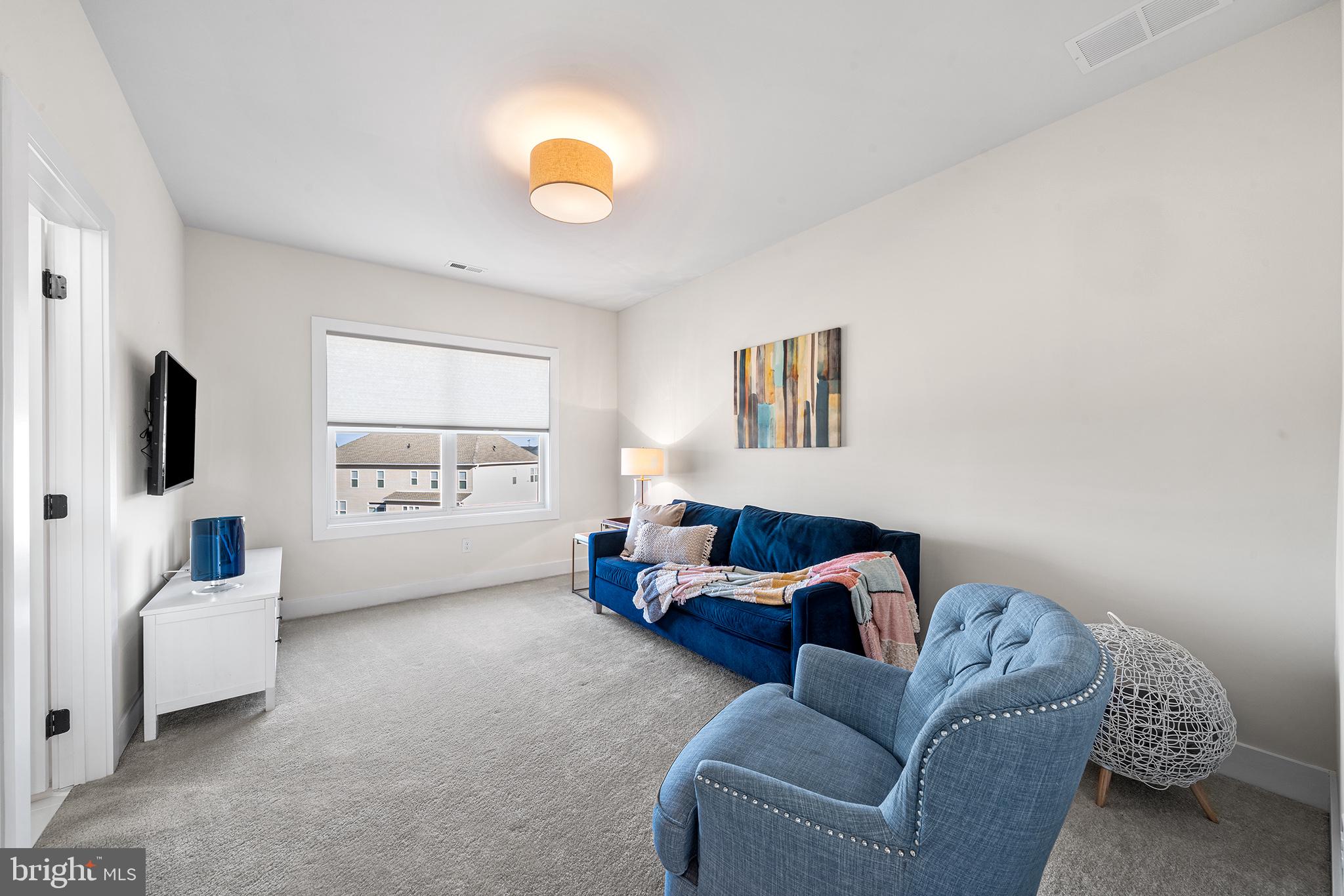 RESERVE AT CENTER SQUARE - Residential