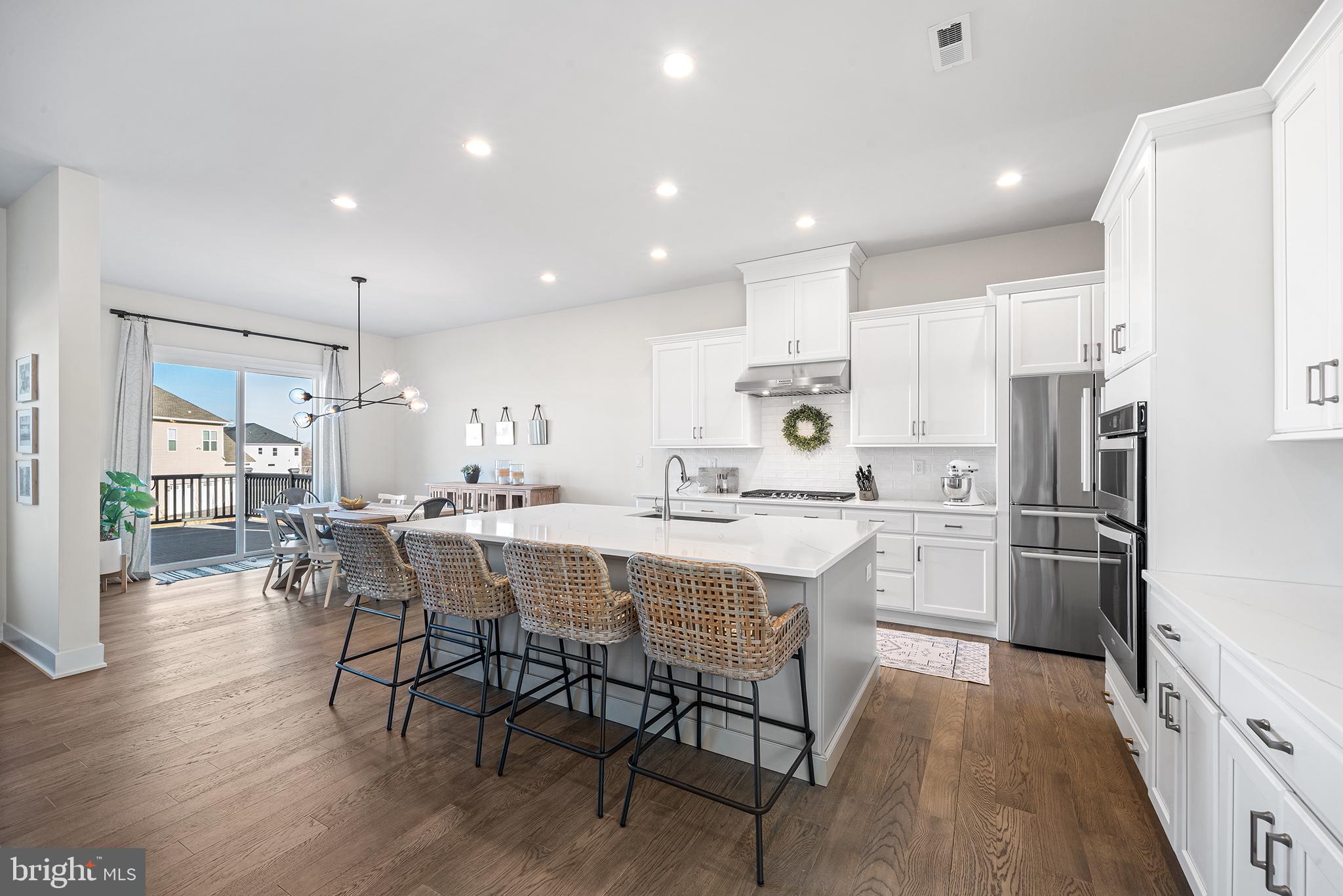 RESERVE AT CENTER SQUARE - Residential