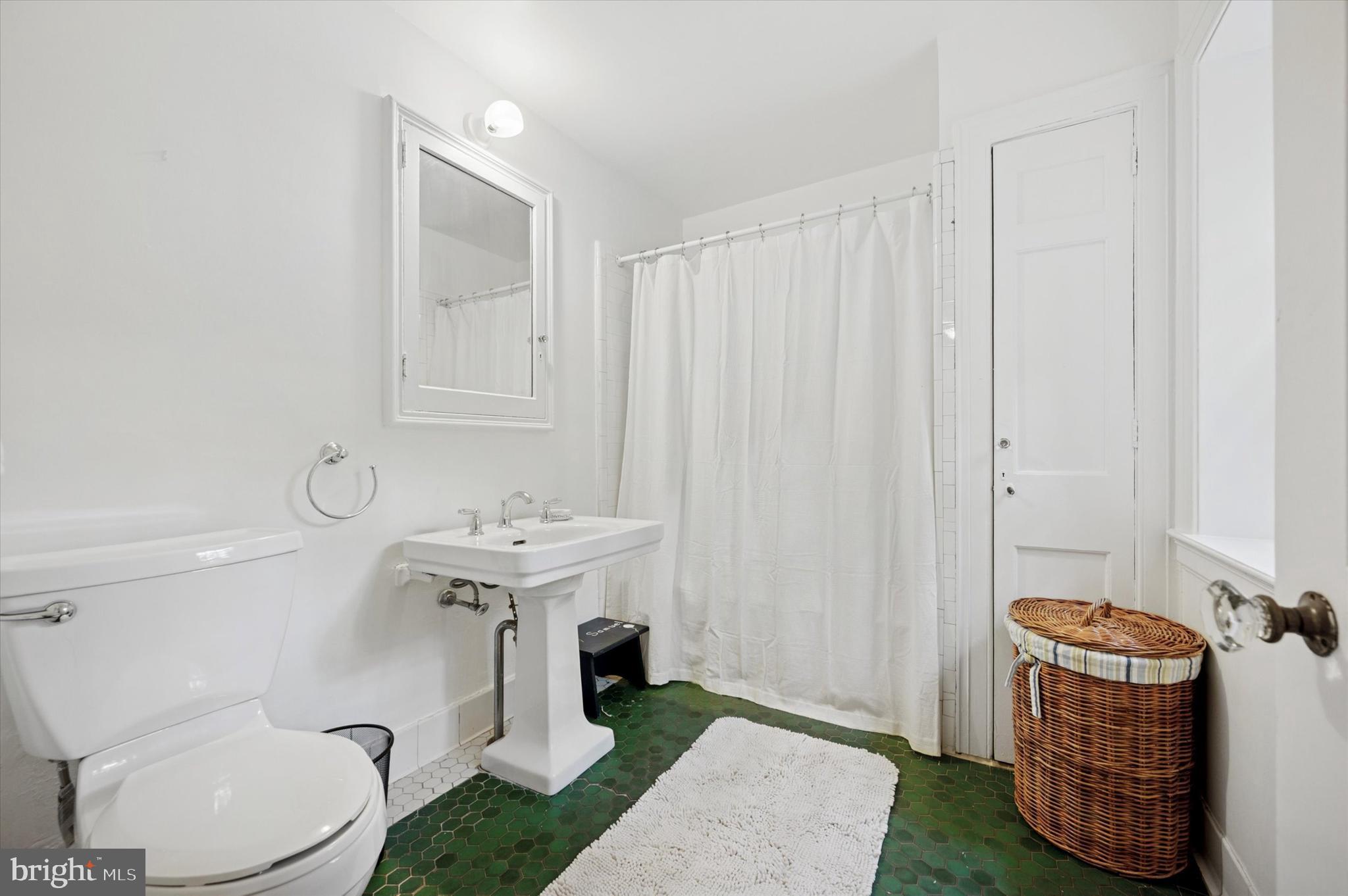 MT AIRY (WEST) - Residential