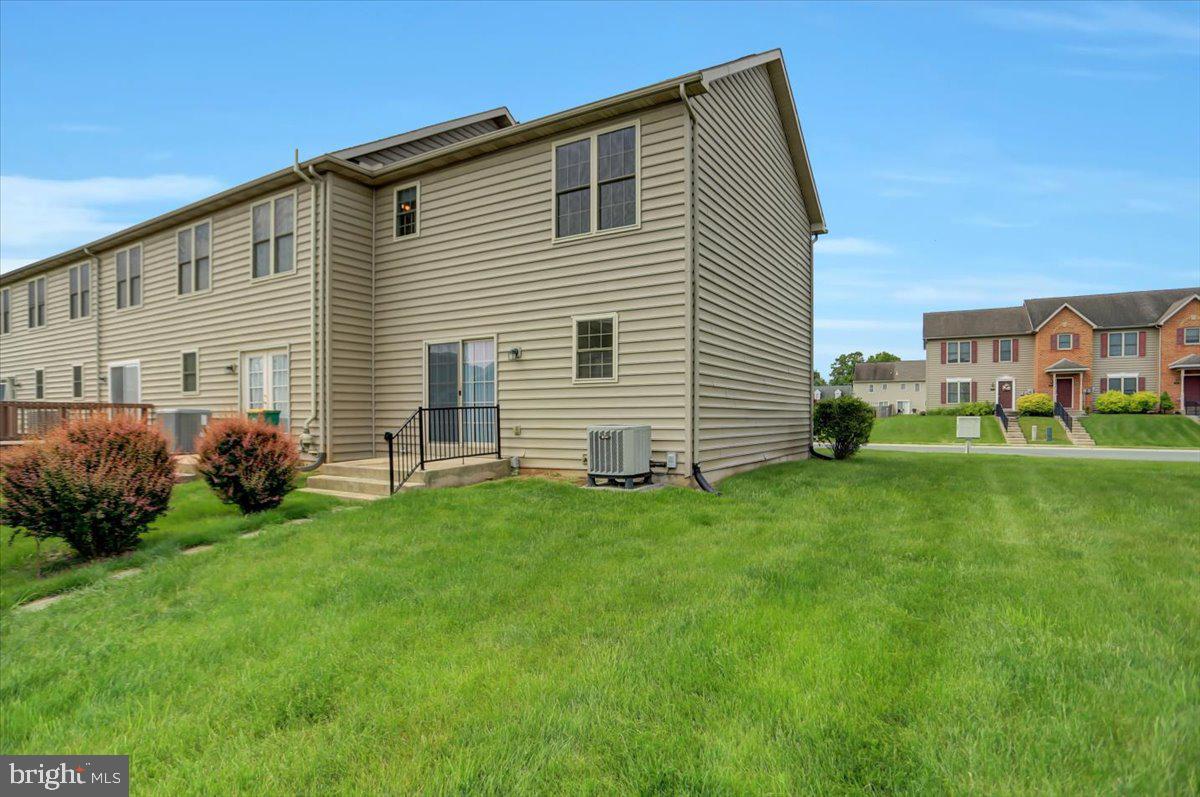 NICHOLSON SQUARE - Residential