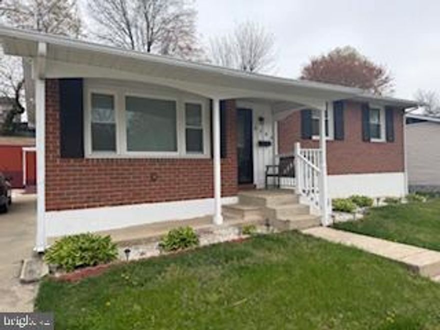 Live your best life at 8306 Analee! Looking for a place that feels like home the moment you walk in? This gem is full of charm and modern comfort. You'll love the open layout, stylish updates, and all the natural light that fills the space. The kitchen with island is ready for your favorite recipes and the open floor plan makes it perfect for entertaining. Bathrooms are refreshed and ready to go. Primary bedroom has a giant room-sized walk in closet.  The fully finished lower level with full bath can be used as a 3rd bedroom or bonus room. Bonus: off street driveway parking means no more circling the block, and the back yard is perfect for relaxing after a long day or hosting a laid-back hang out with friends. Located just minutes from major commuter routes, plus close to shopping and dining. 
See it, love it, lease it!