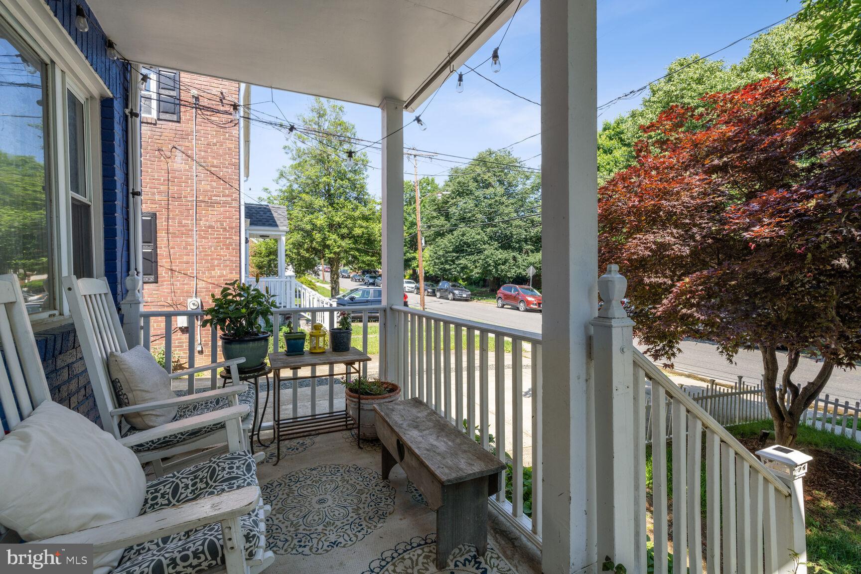 327 ASHBY STREET