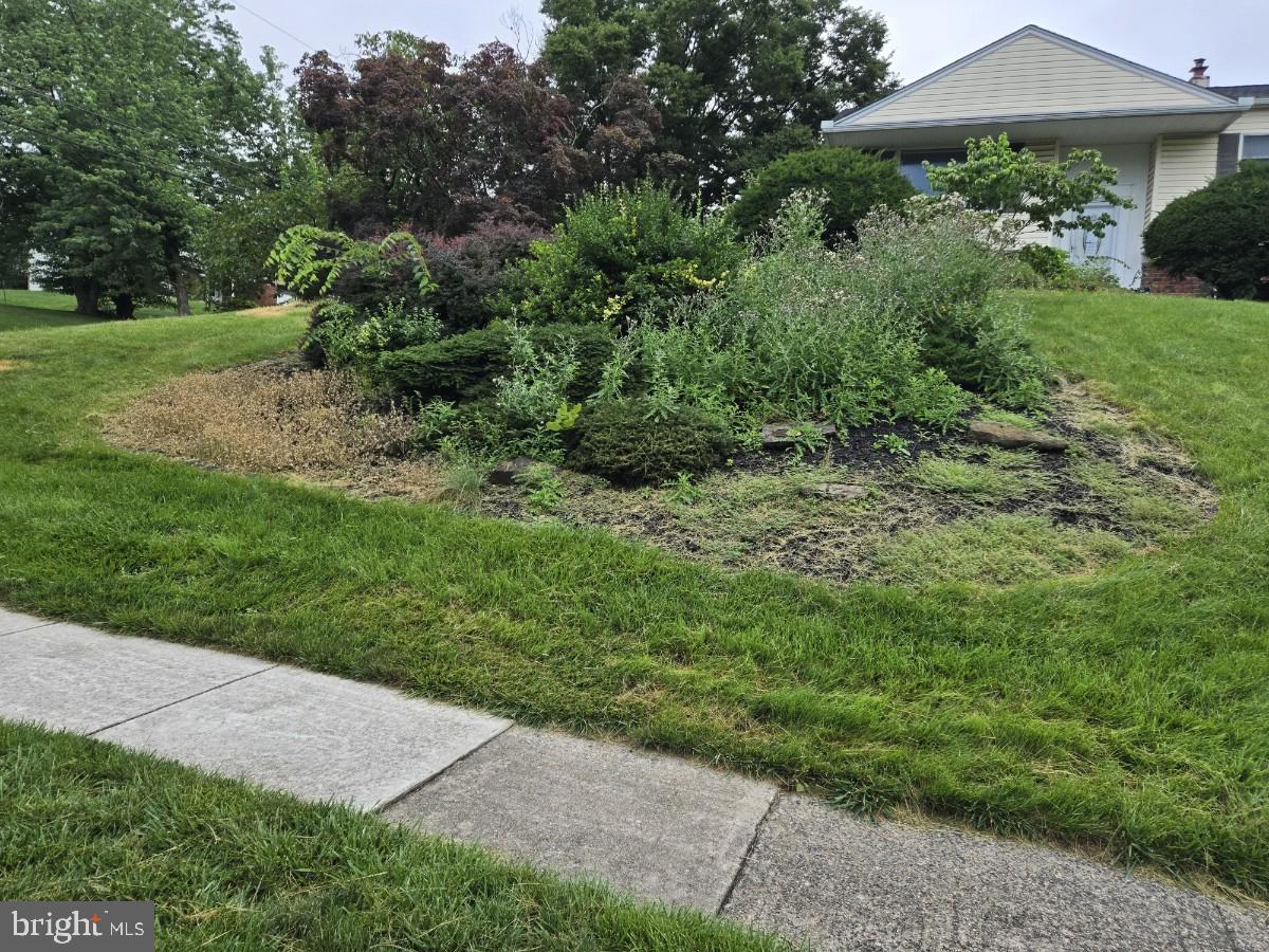 520 DEERFIELD DRIVE