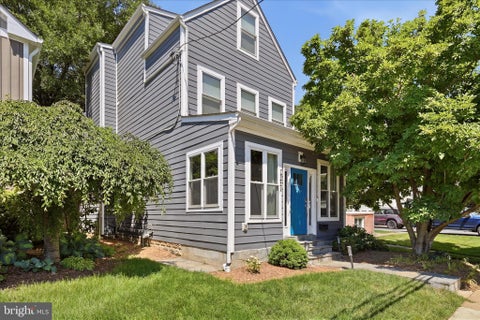 Homes For Sale - 1902 N Nelson Street<br/> ARLINGTON, VA 22207