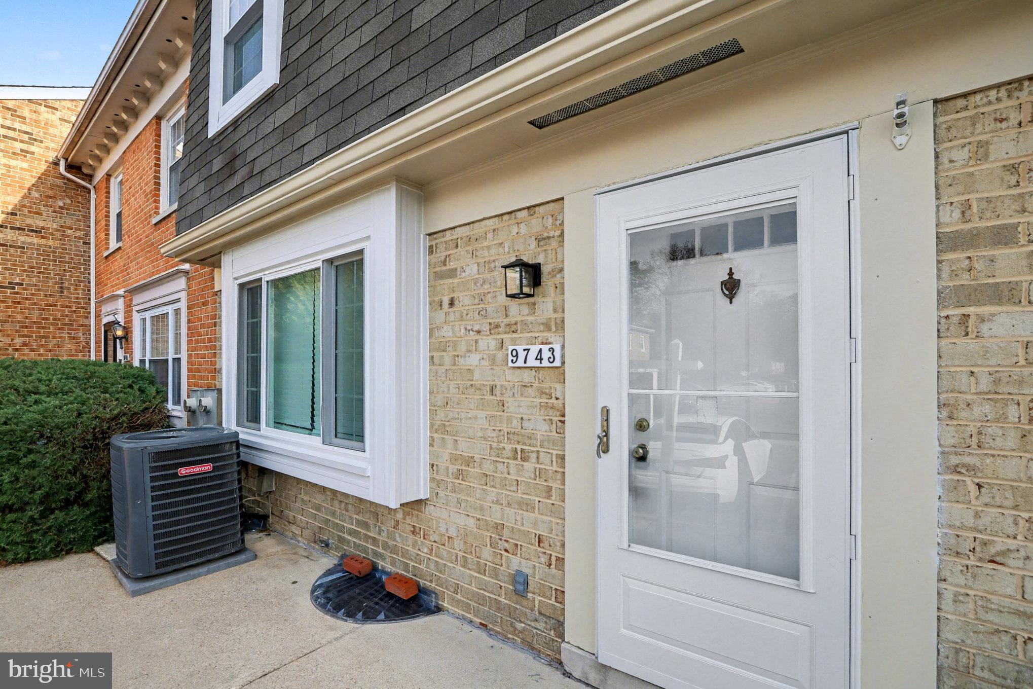 WHISKEY BOTTOM - Residential