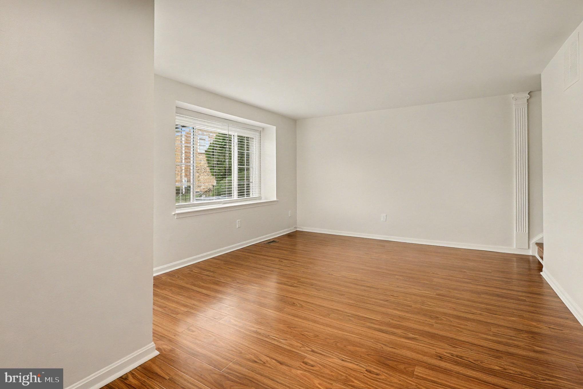 WHISKEY BOTTOM - Residential