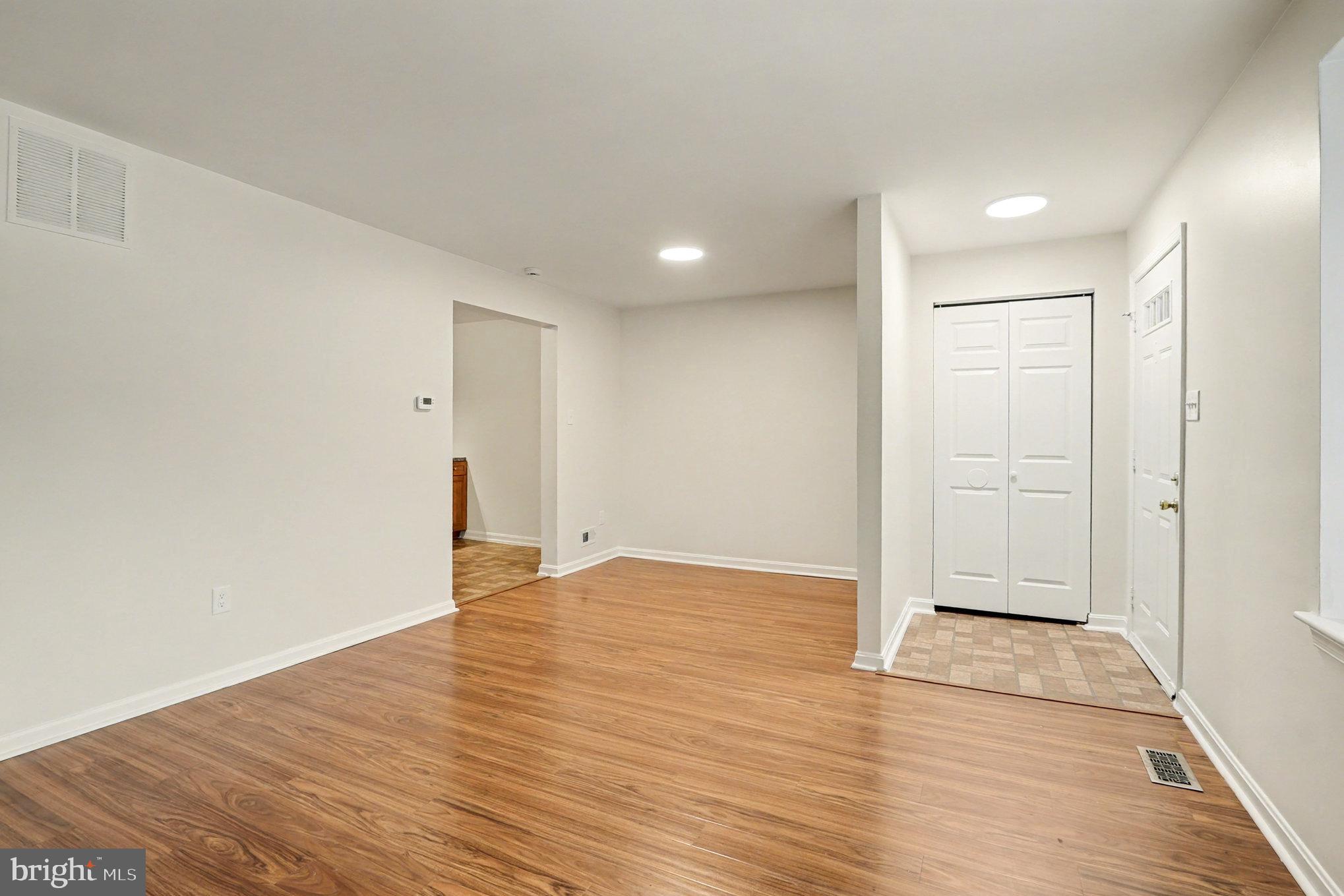 WHISKEY BOTTOM - Residential