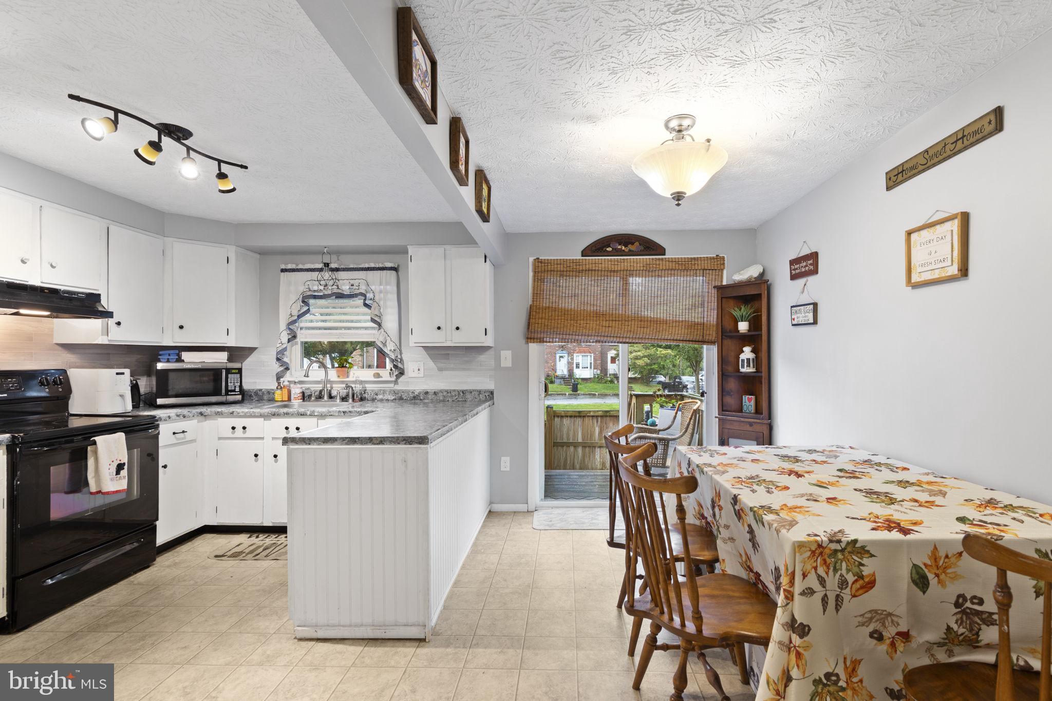GREENBRIER HILLS - Residential