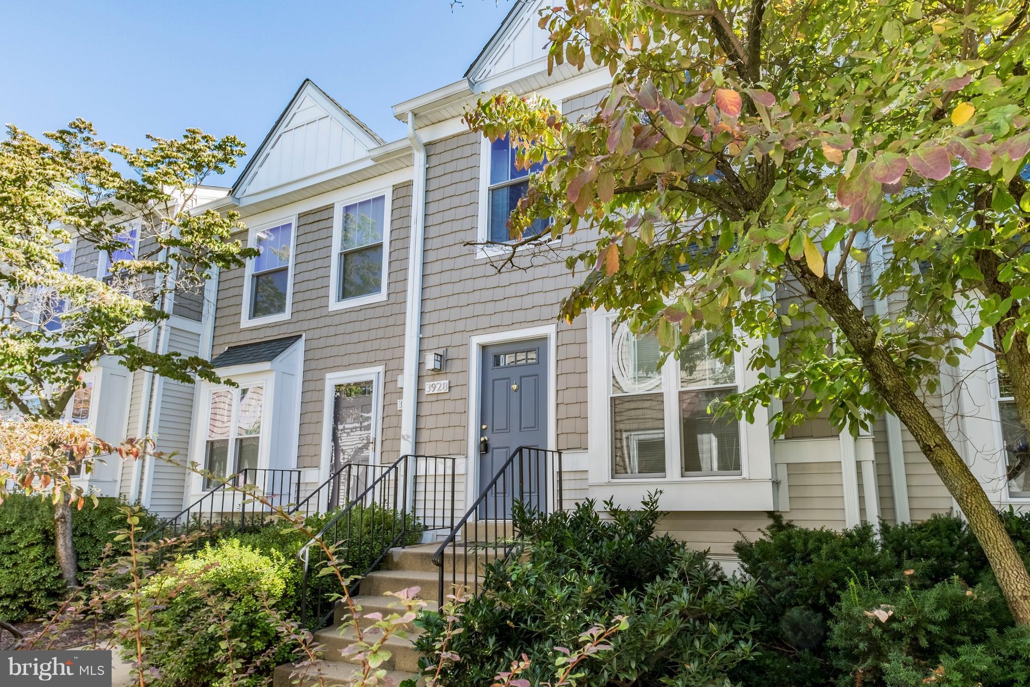 COLUMBIA KNOLL - Residential Lease