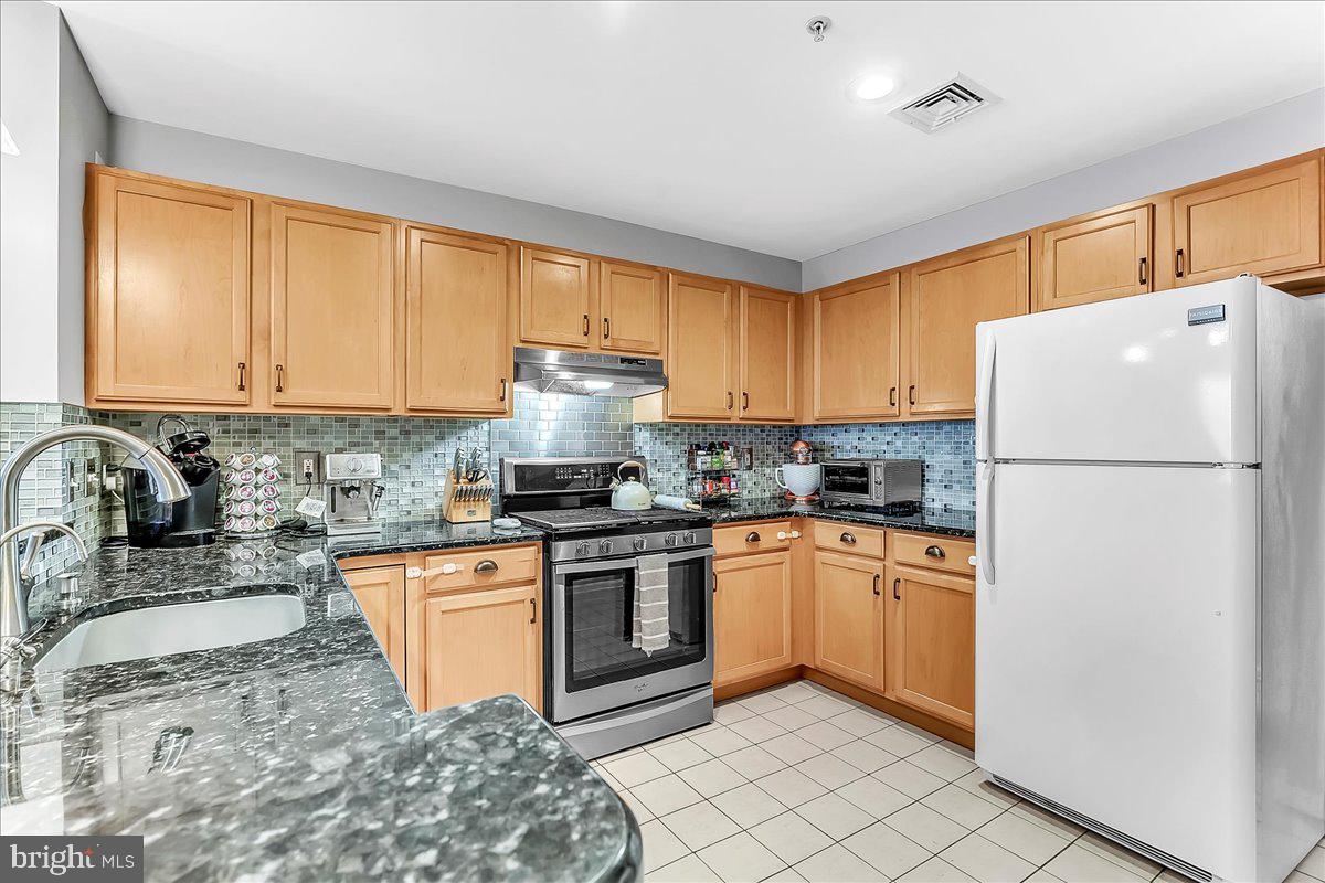 NORTHERN LIBERTIES - Residential Lease