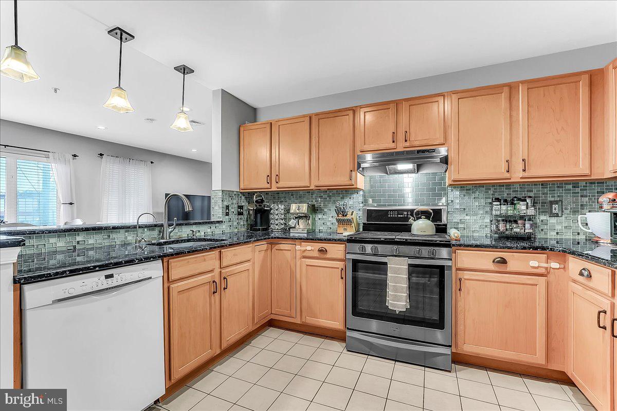 NORTHERN LIBERTIES - Residential Lease