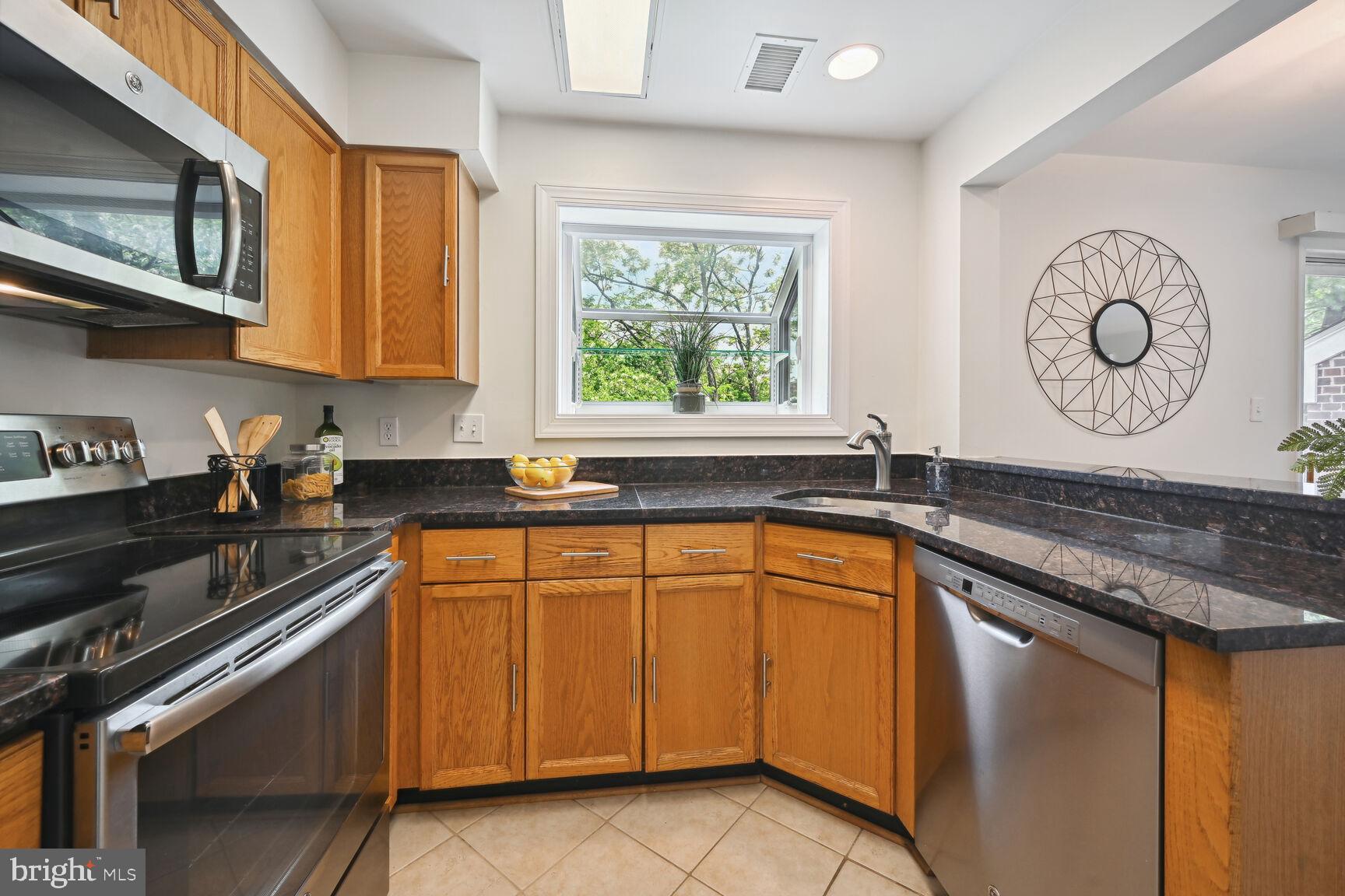 WINDGATE III - Residential