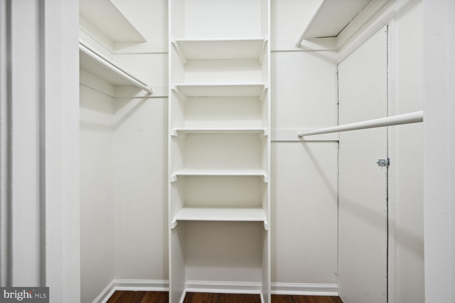 WINDGATE III - Residential