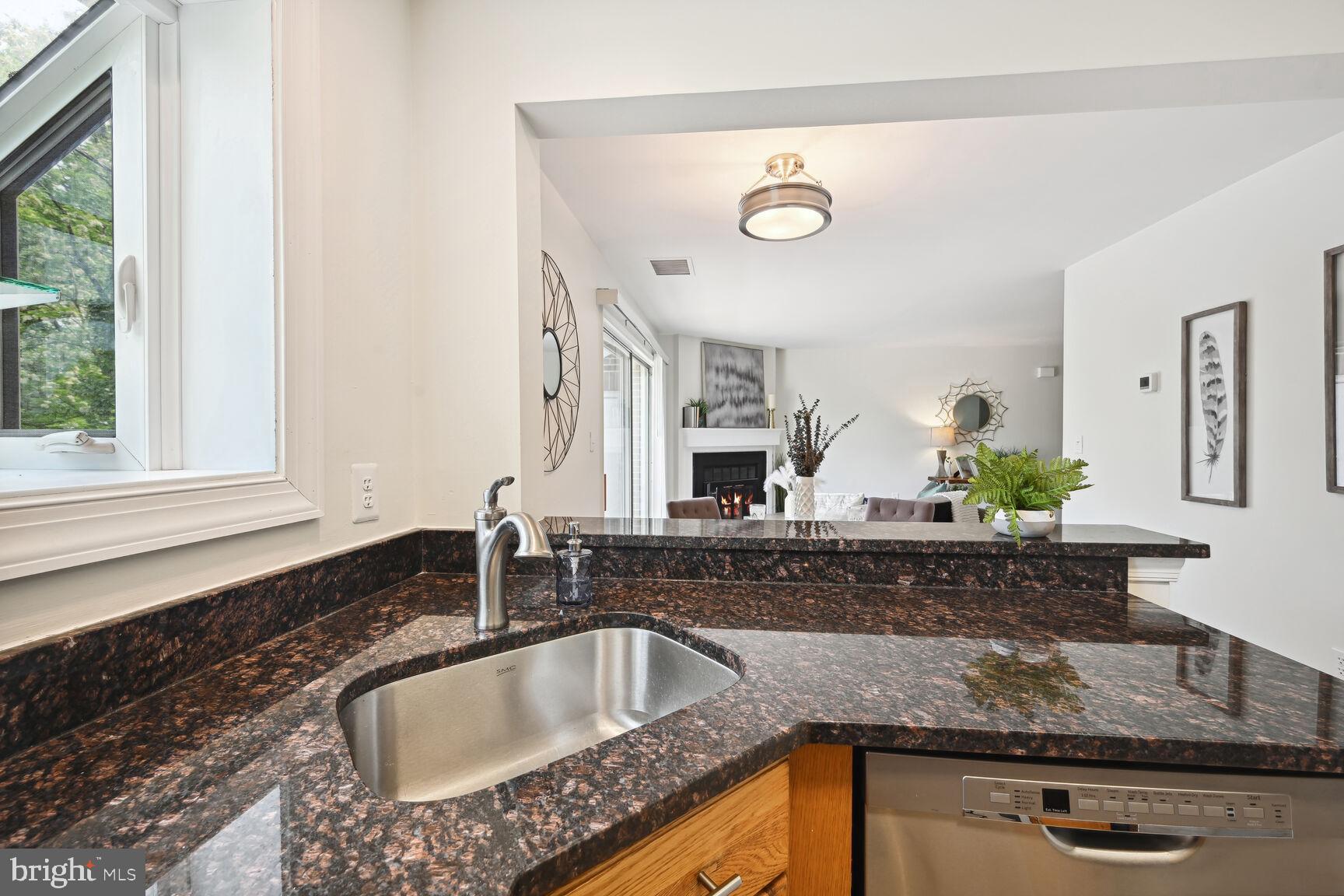 WINDGATE III - Residential