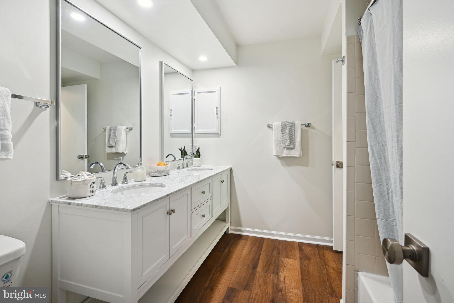 WINDGATE III - Residential