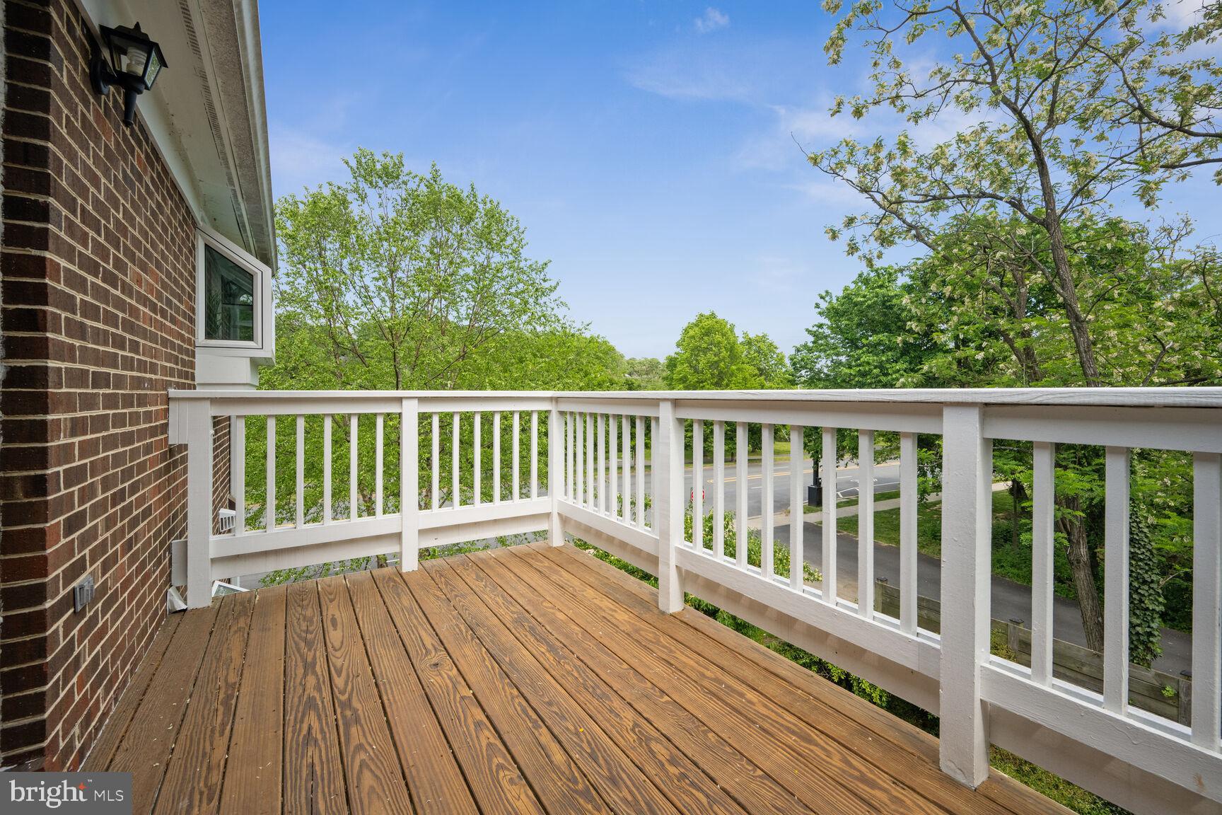 WINDGATE III - Residential