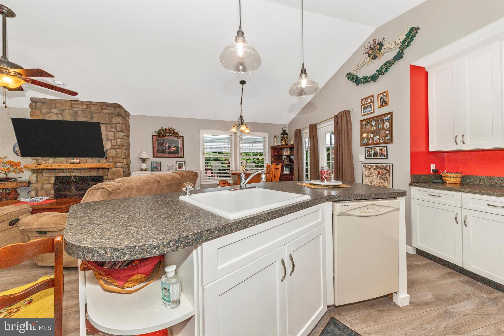 SLEEPY CREEK ORCHARD - Residential