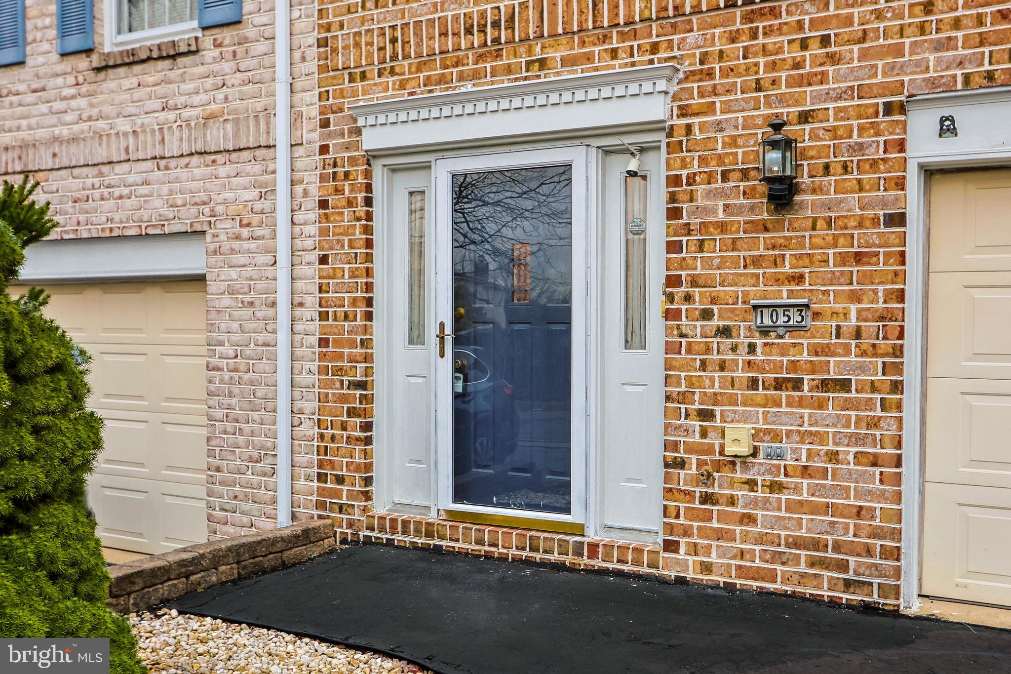 CLEARVIEW MANOR - Residential
