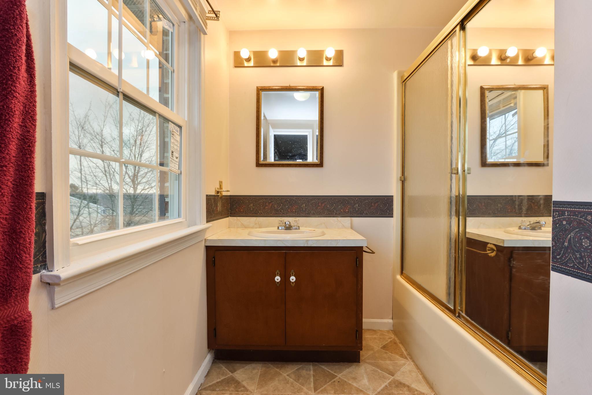 CLEARVIEW MANOR - Residential