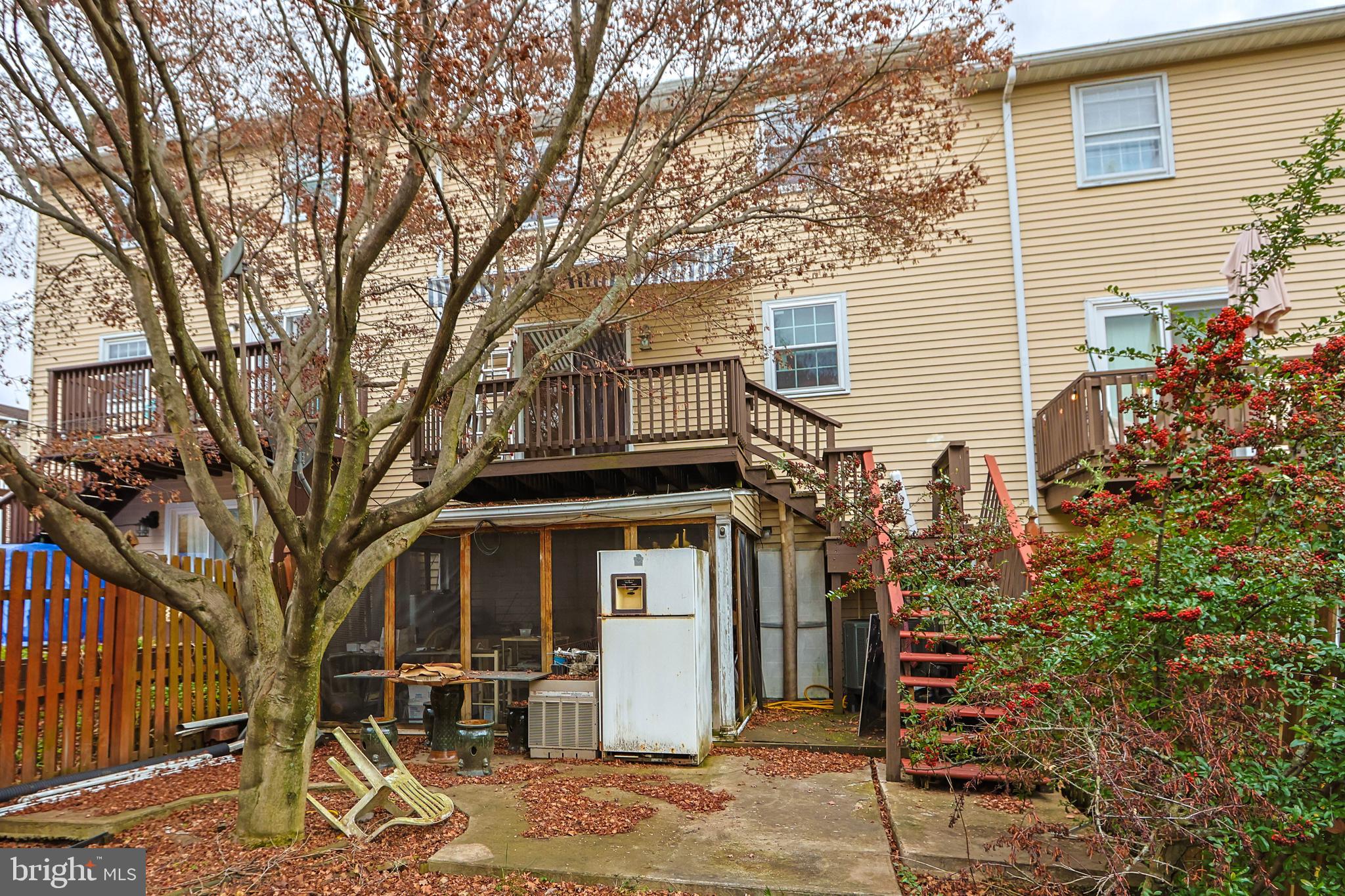 CLEARVIEW MANOR - Residential
