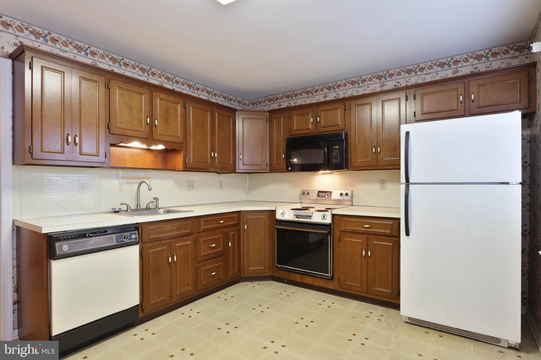 CLEARVIEW MANOR - Residential
