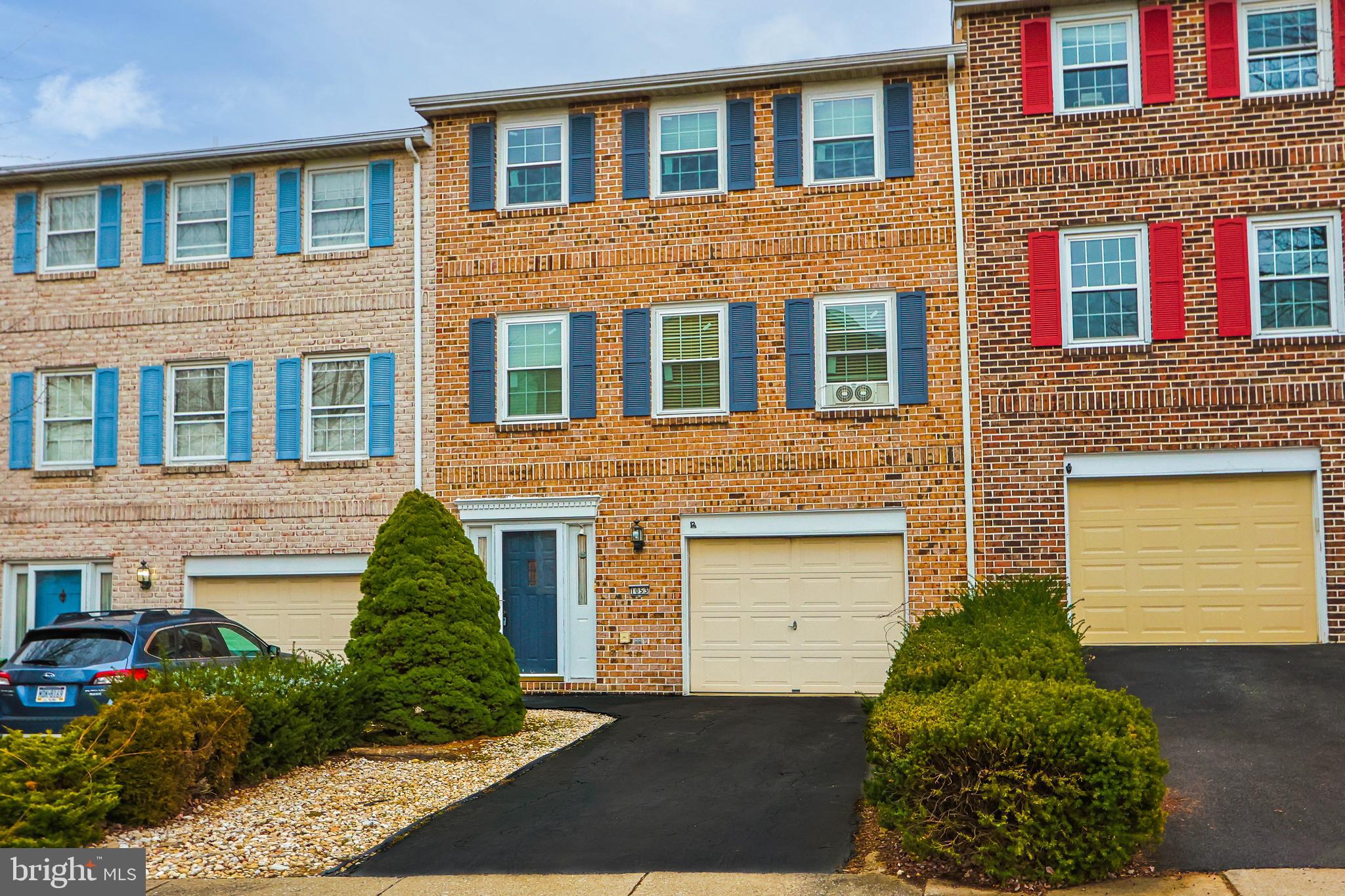 CLEARVIEW MANOR - Residential