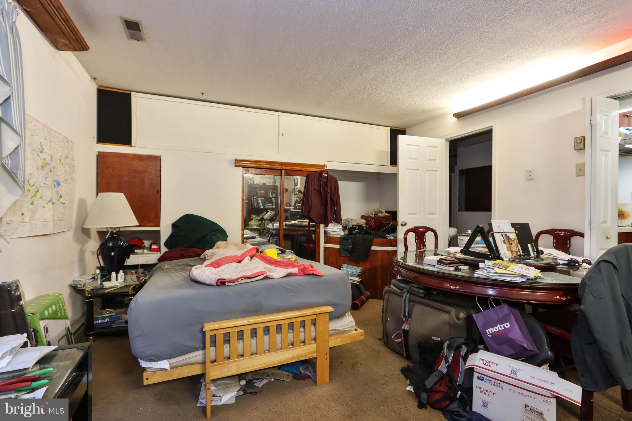 CLEARVIEW MANOR - Residential