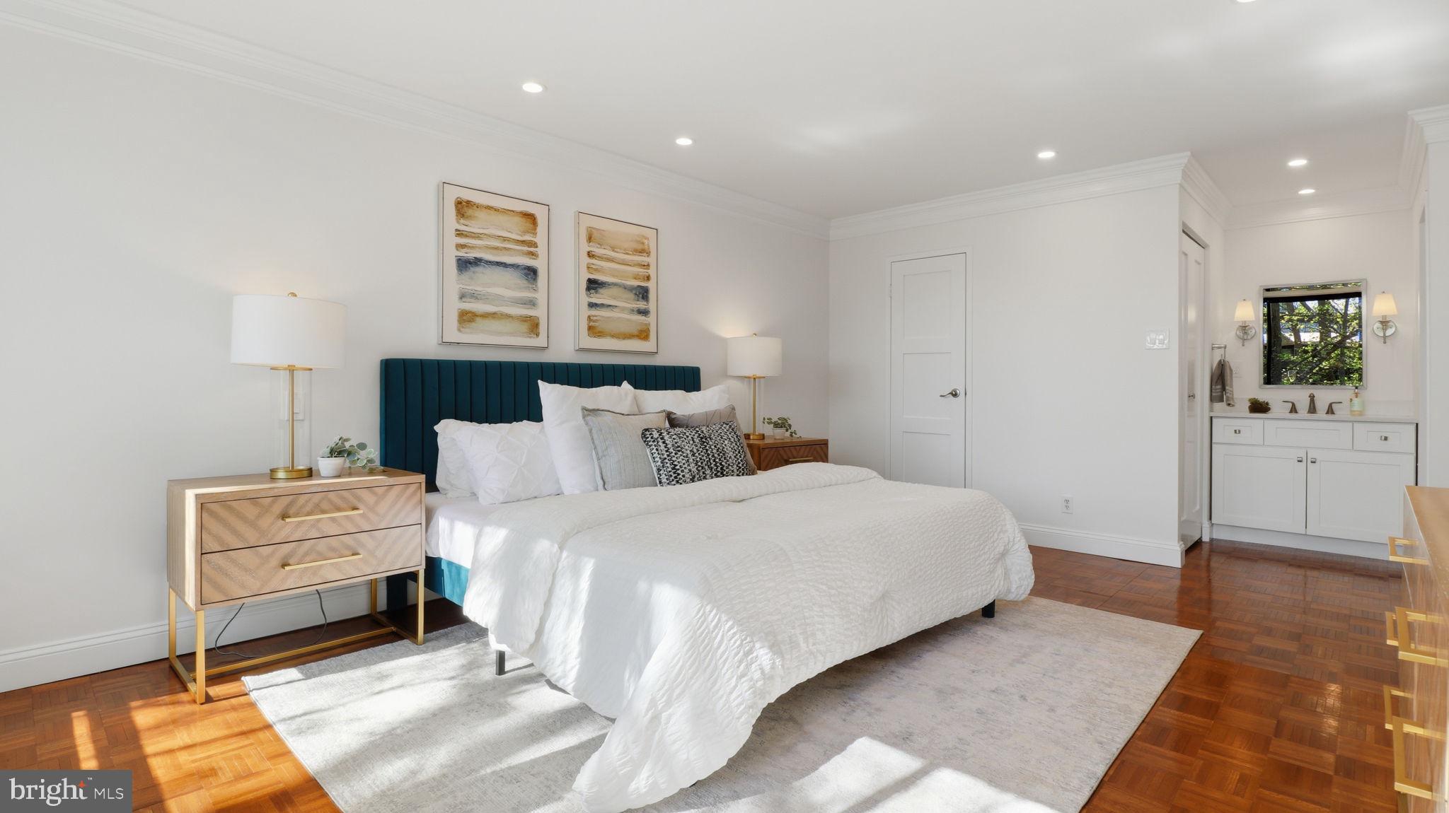 SUMNER VILLAGE - Residential