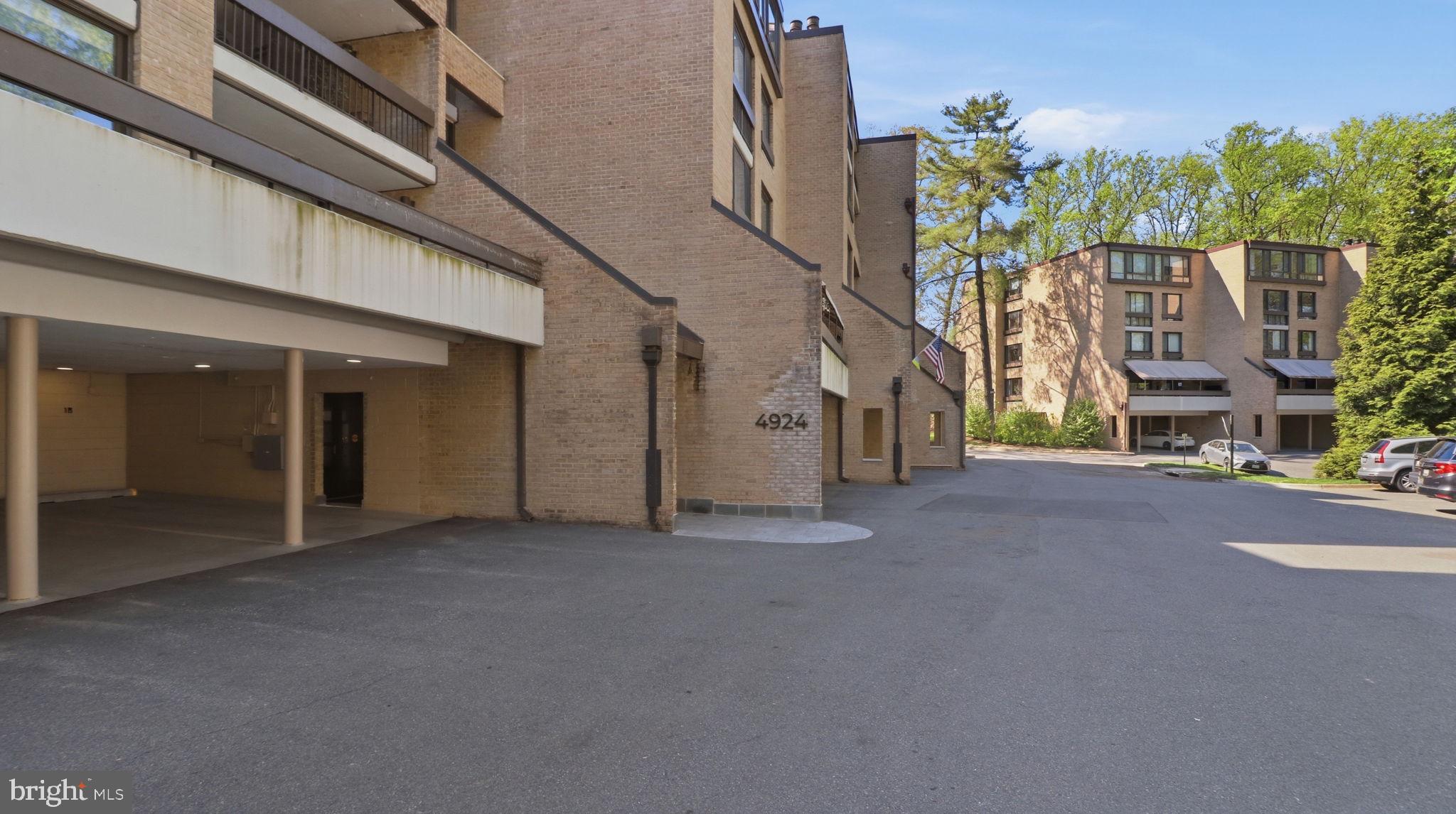 SUMNER VILLAGE - Residential