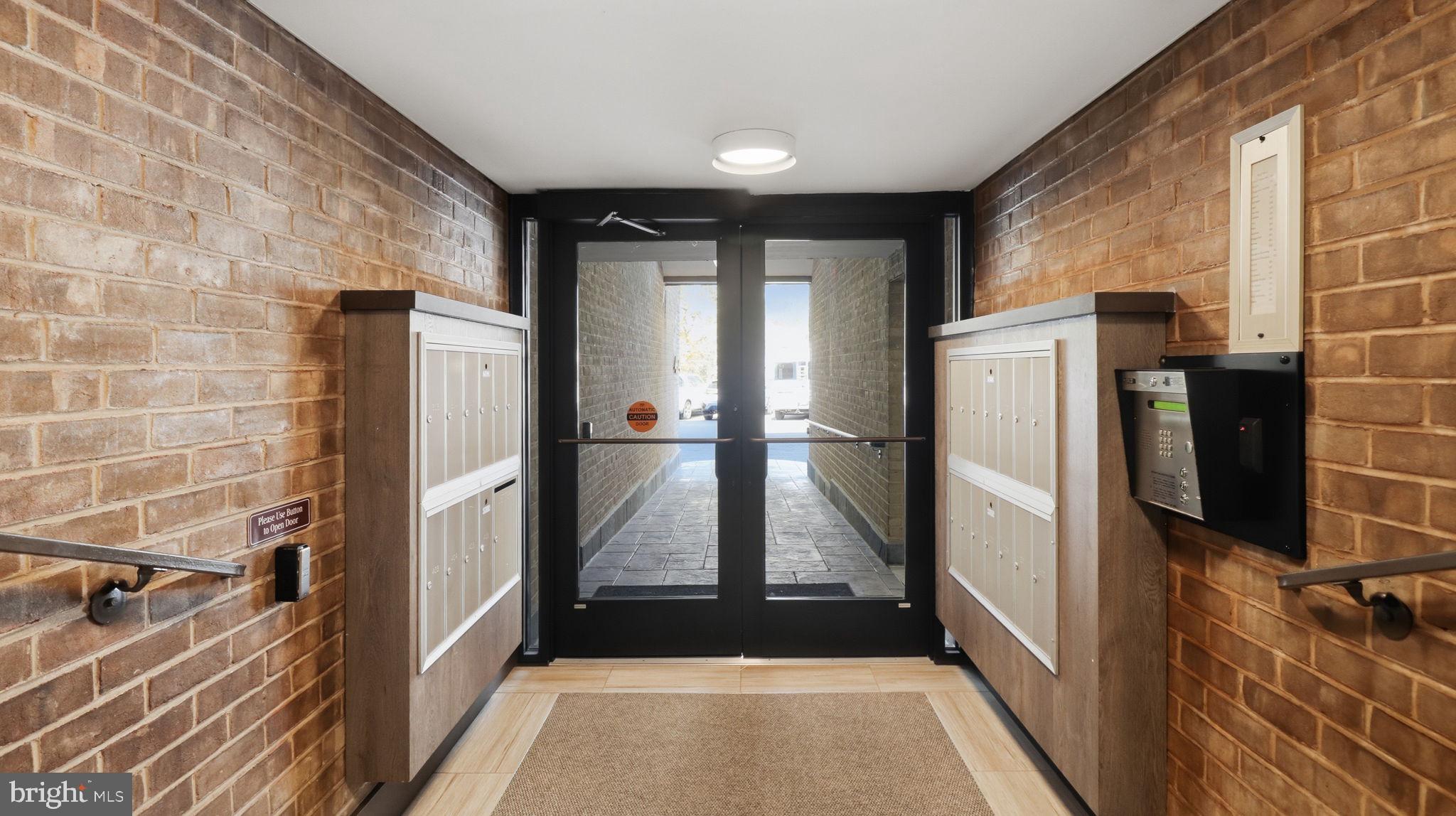 SUMNER VILLAGE - Residential