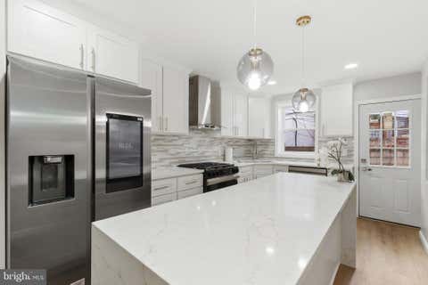 Townhouse For Sale - 1203 Moore Street<br/> PHILADELPHIA, PA 19148