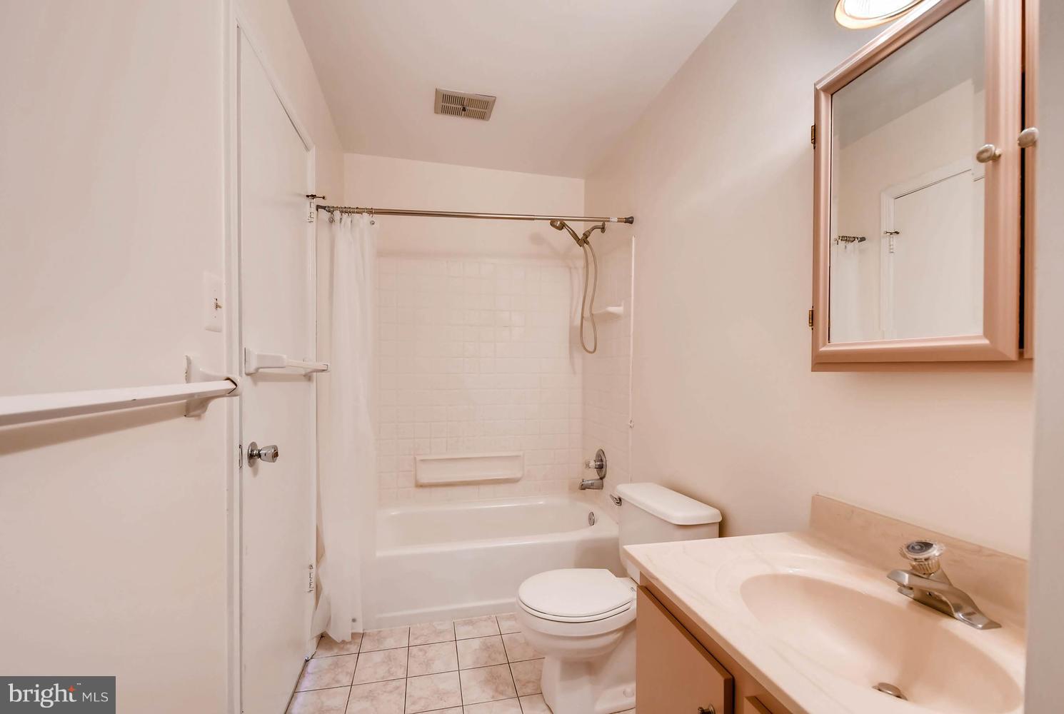 PINEDALE WOODS - Residential